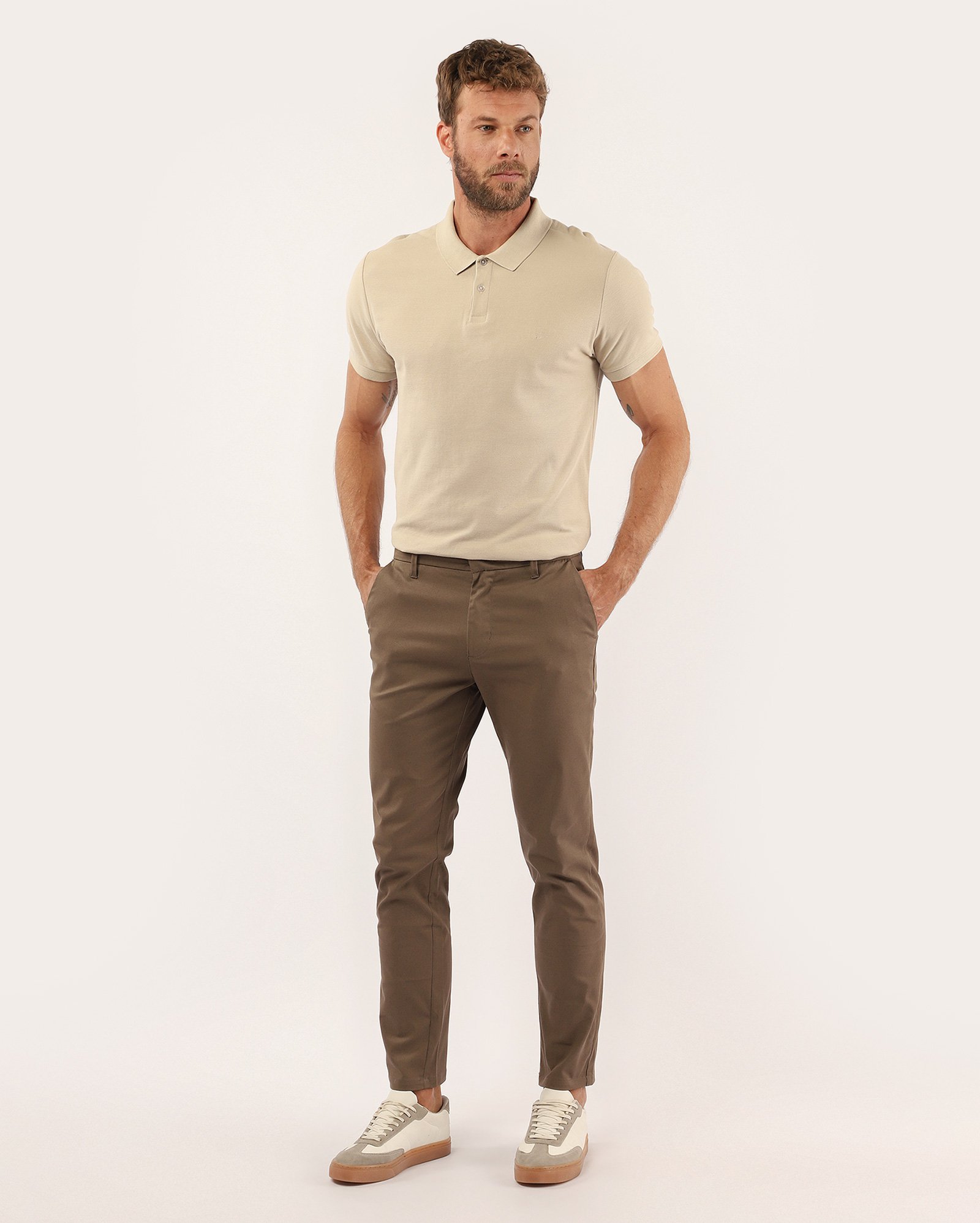 Calça sarja masculina chino slim marrom | Pool Jeans