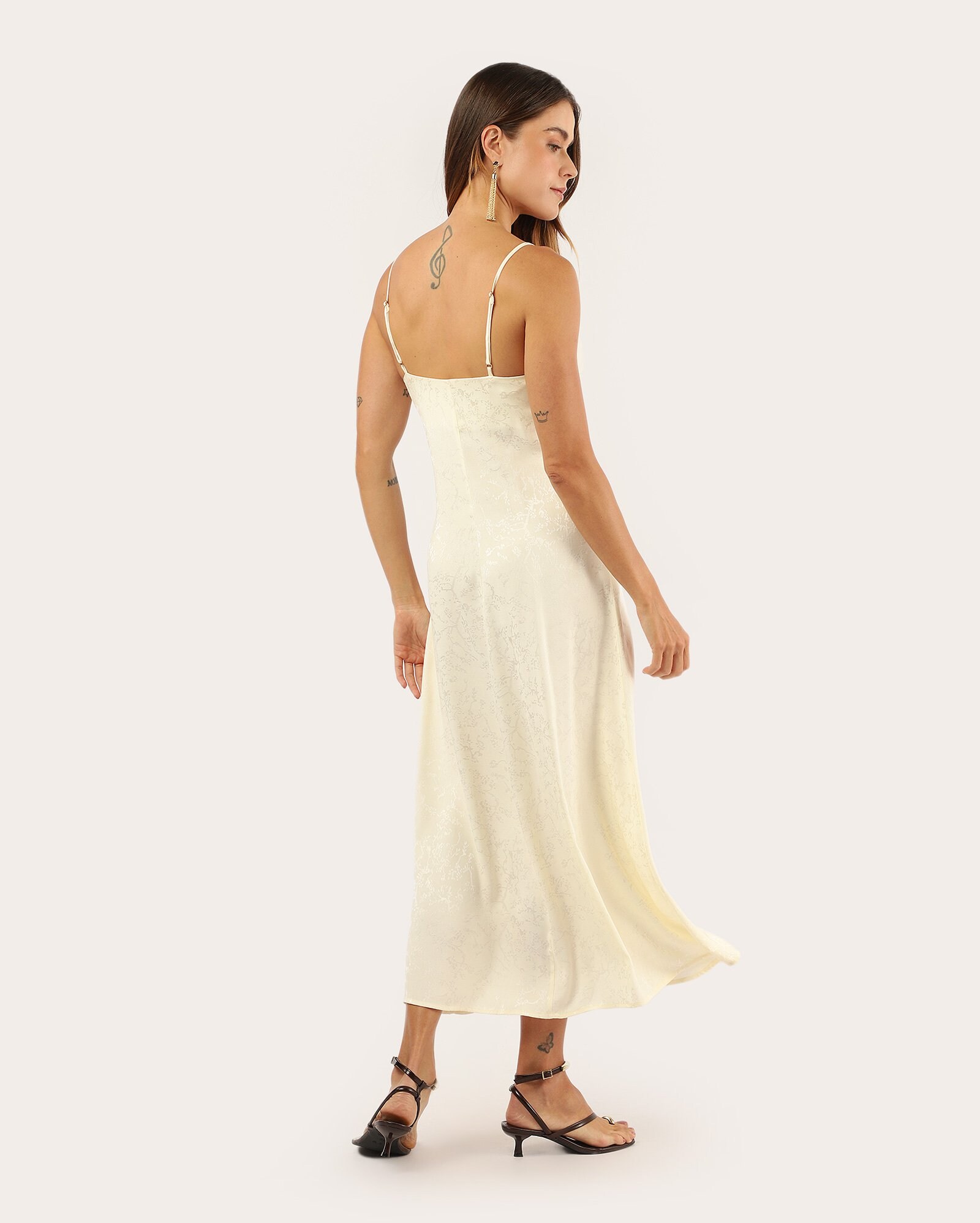 Vestido midi evasê jacquard com viscose - amarelo - Amarelo Claro — foto 4