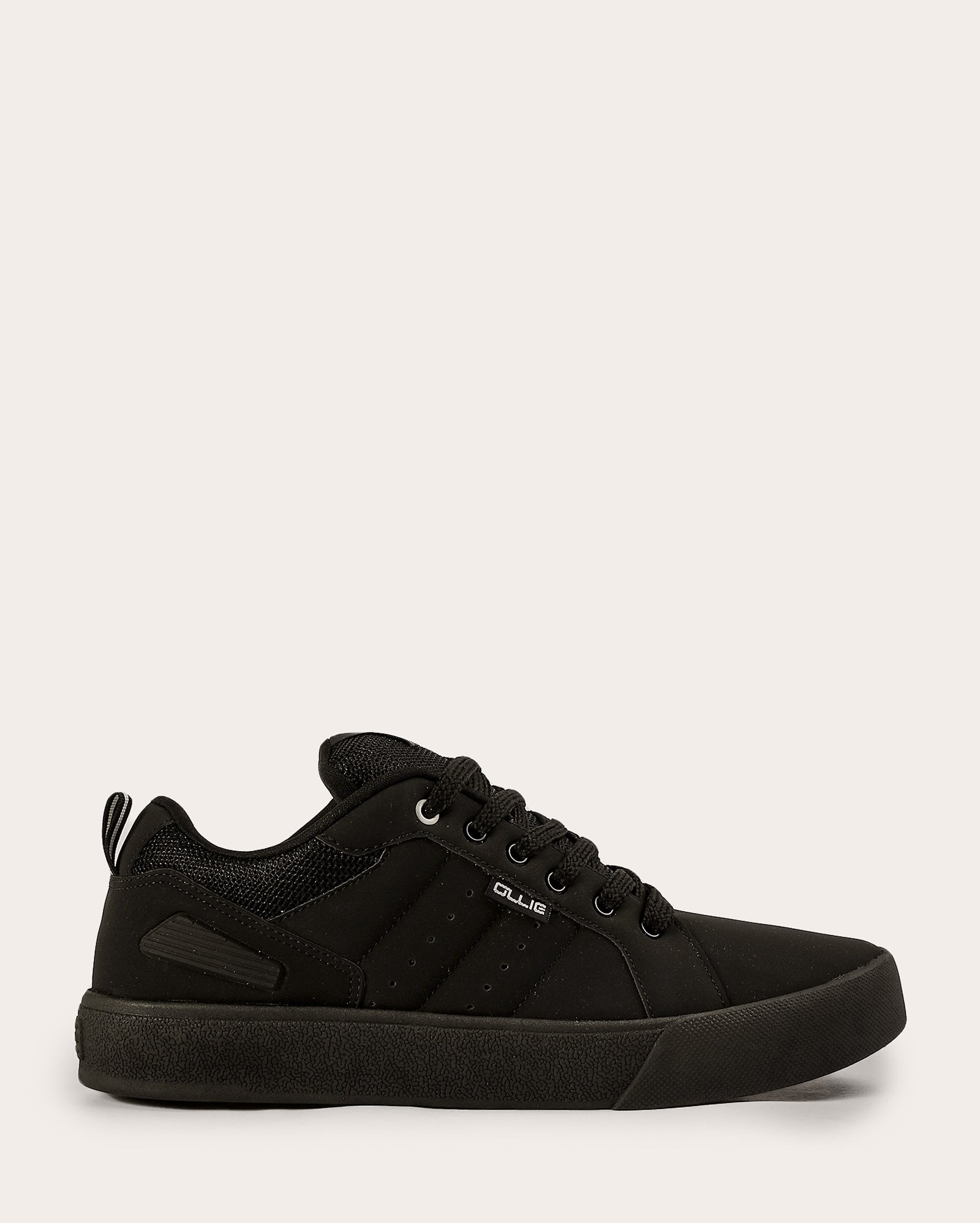 Tênis masculino casual com recortes e tag preto | Ollie
