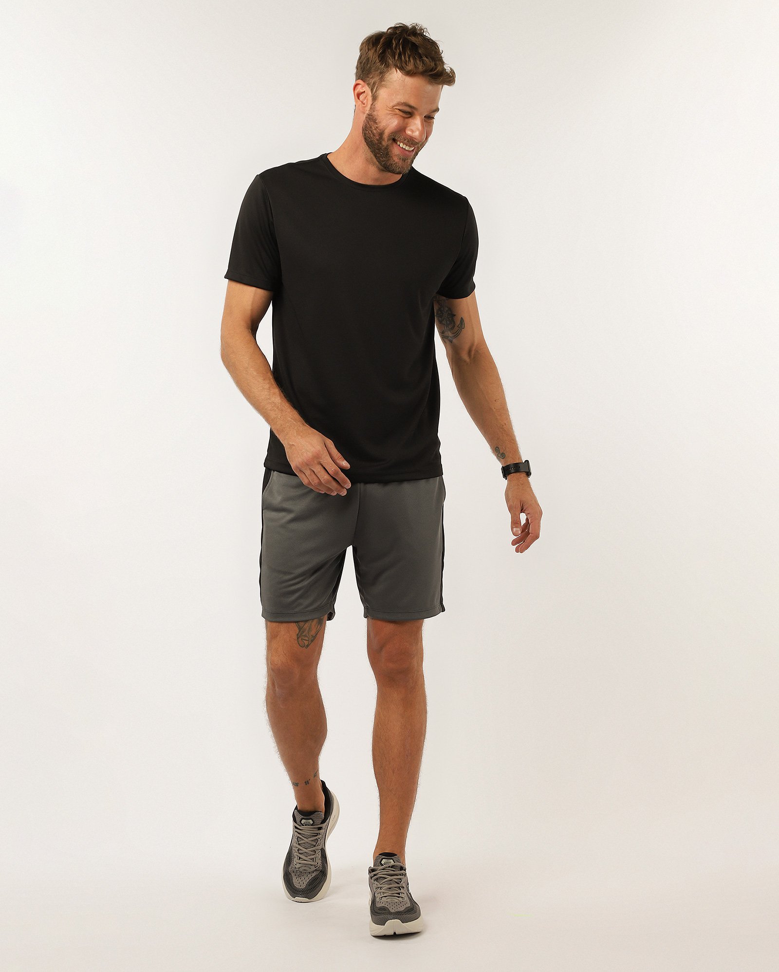 Bermuda masculina esportiva reta com faixa lateral - Cinza | Body Work