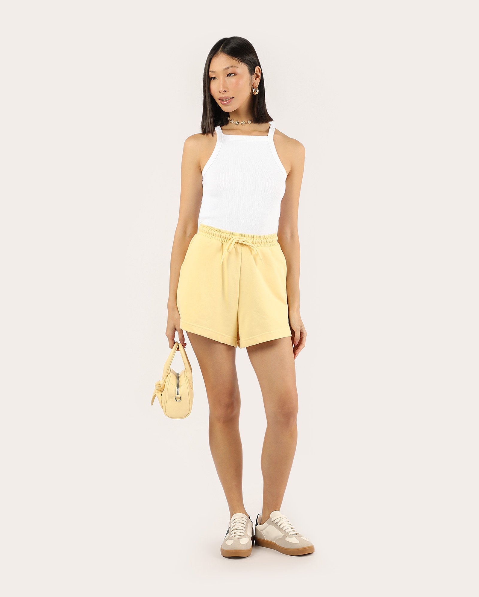 Short de moletom feminino com cordão - Amarelo Claro