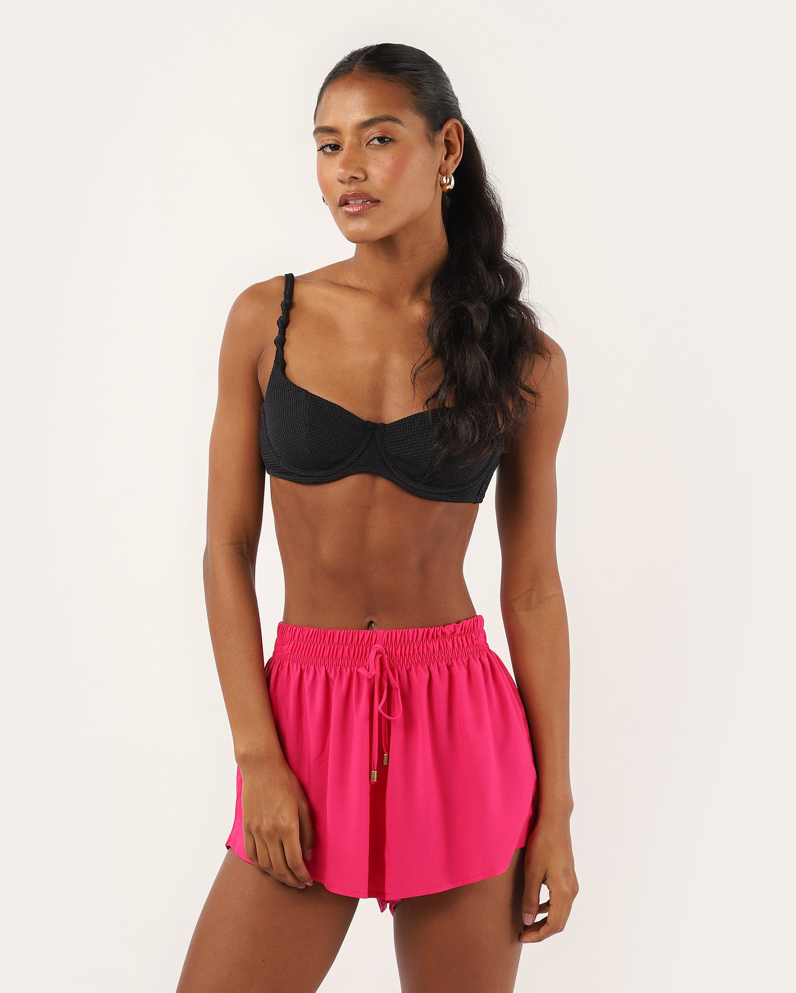 Saída de praia short em viscose rosa