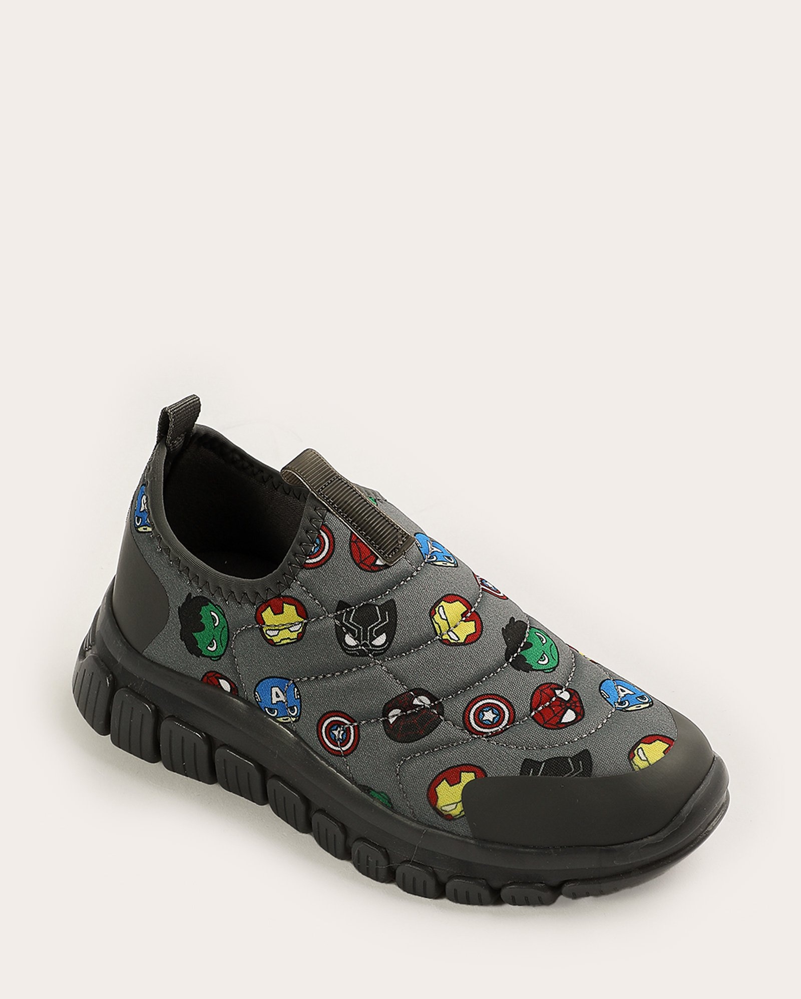 Tênis infantil cano baixo os vingadores LED preto