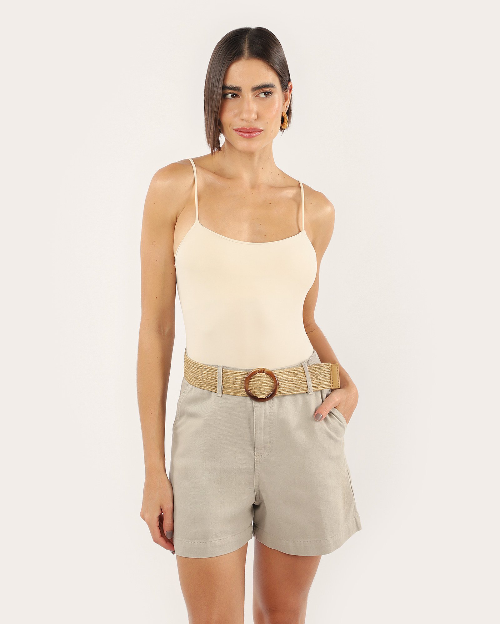 Short sarja feminino chino com cinto - Verde Claro | Pool Jeans