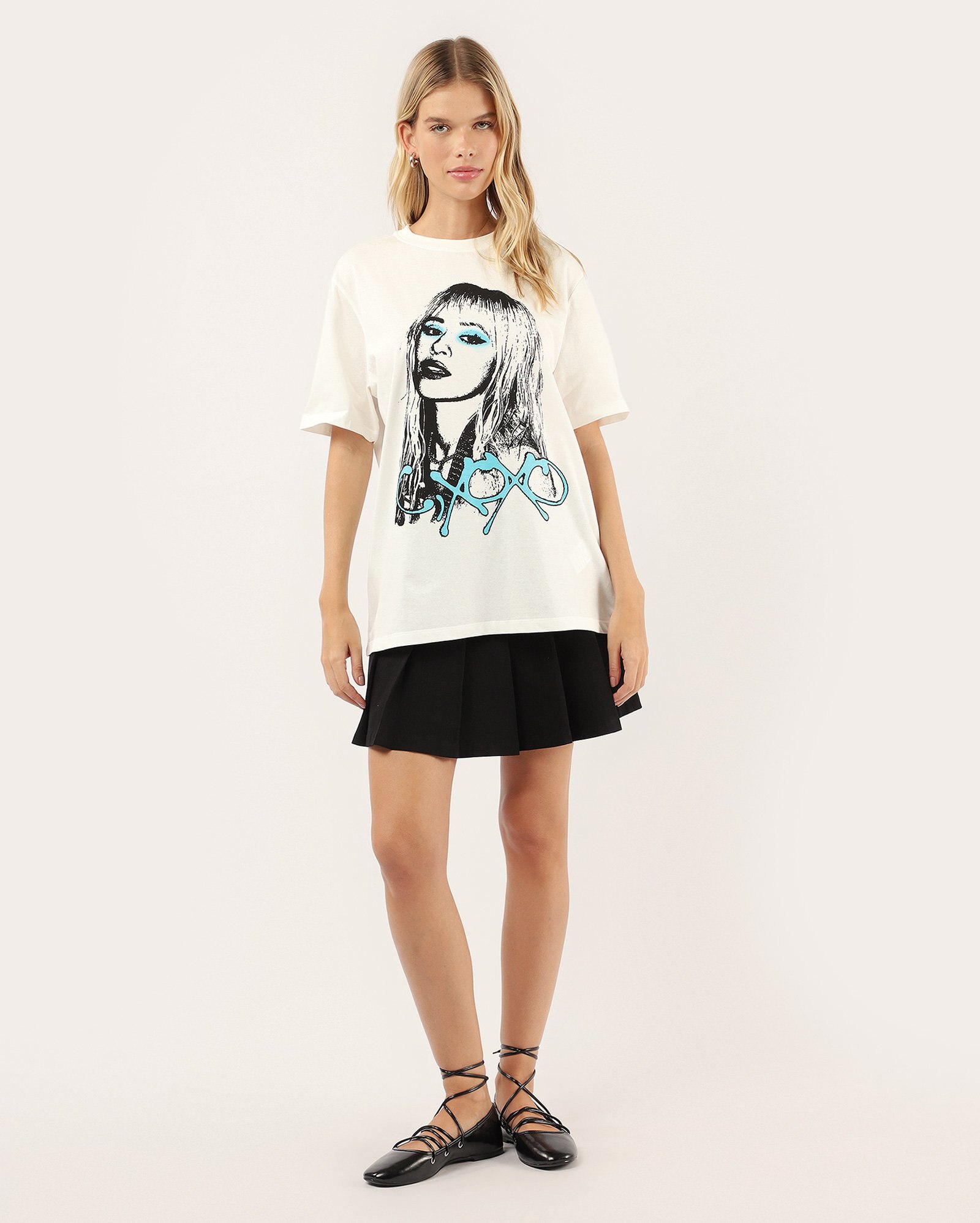 Camiseta feminina C,XOXO branca | Camila Cabello