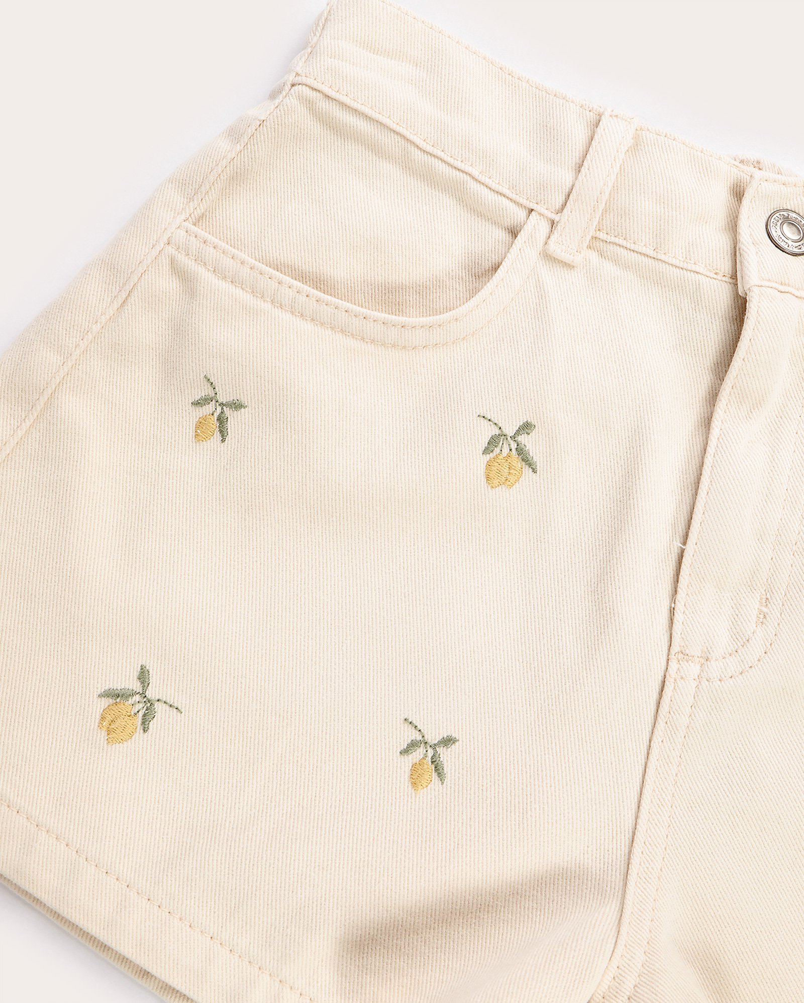 Short sarja juvenil regular bordado limão - bege