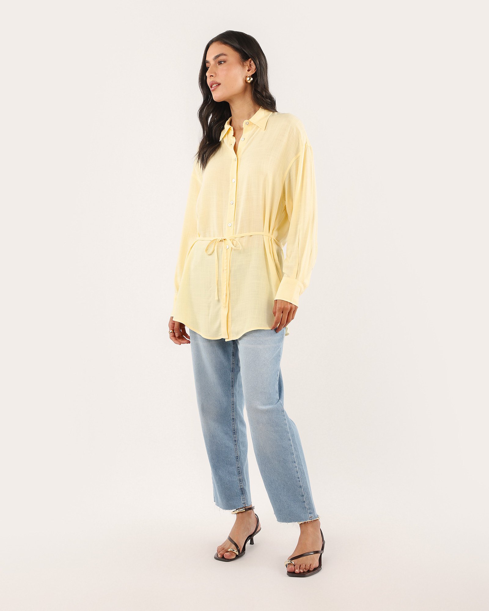 Camisa feminina alongada com cordão - amarela