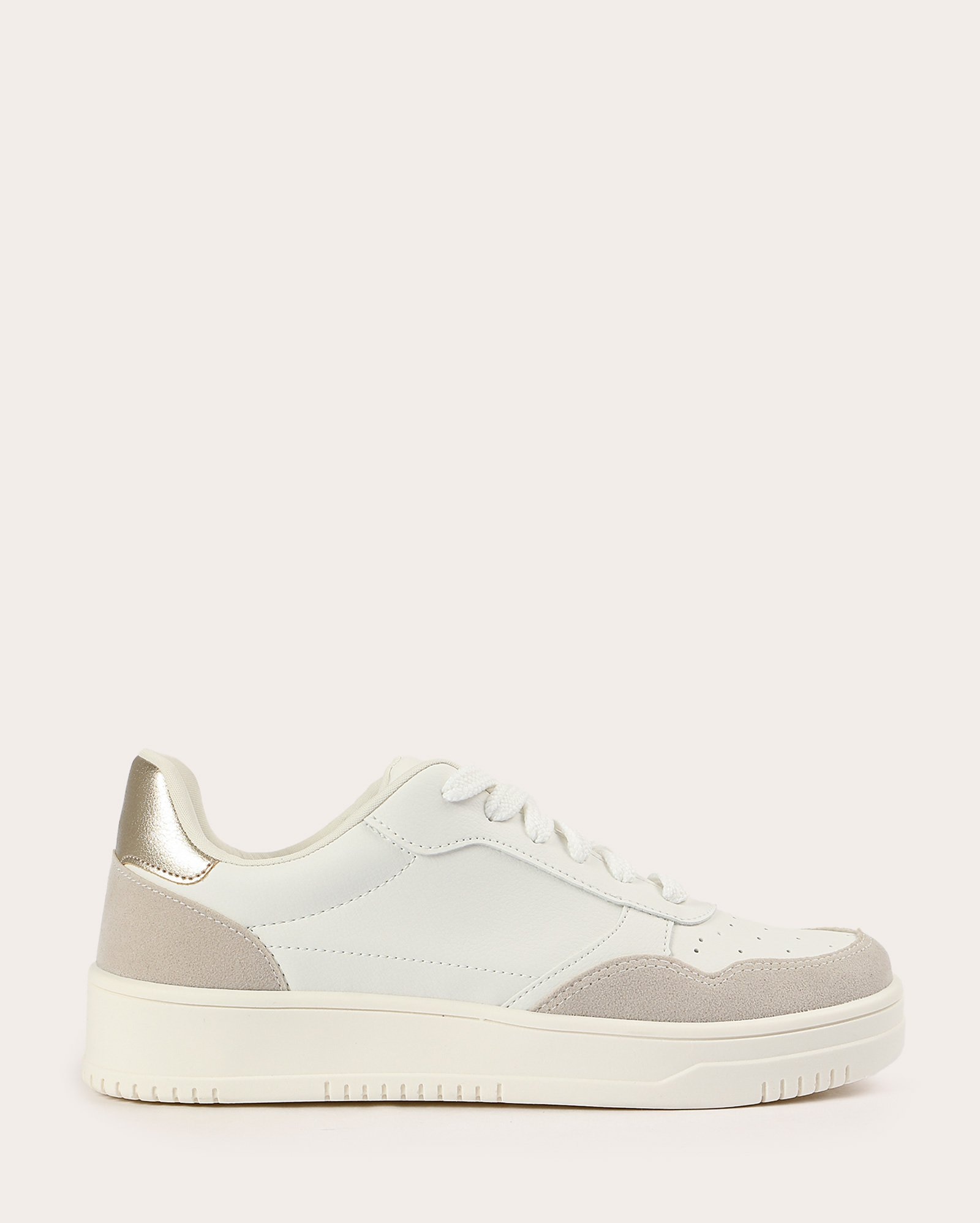Tênis feminino cano baixo recortes pespontados branco