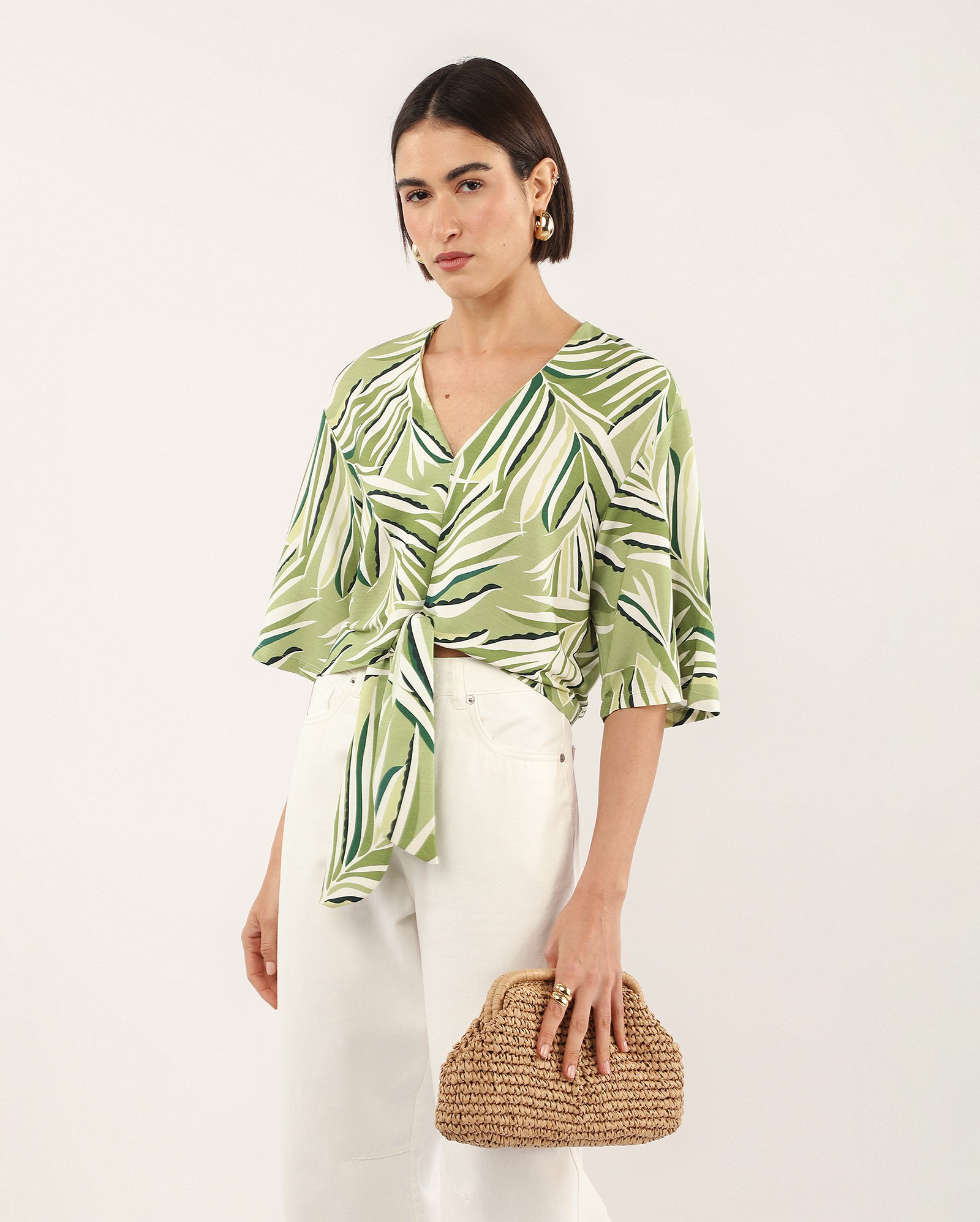 Blusa cropped feminina com viscose e amarração verde