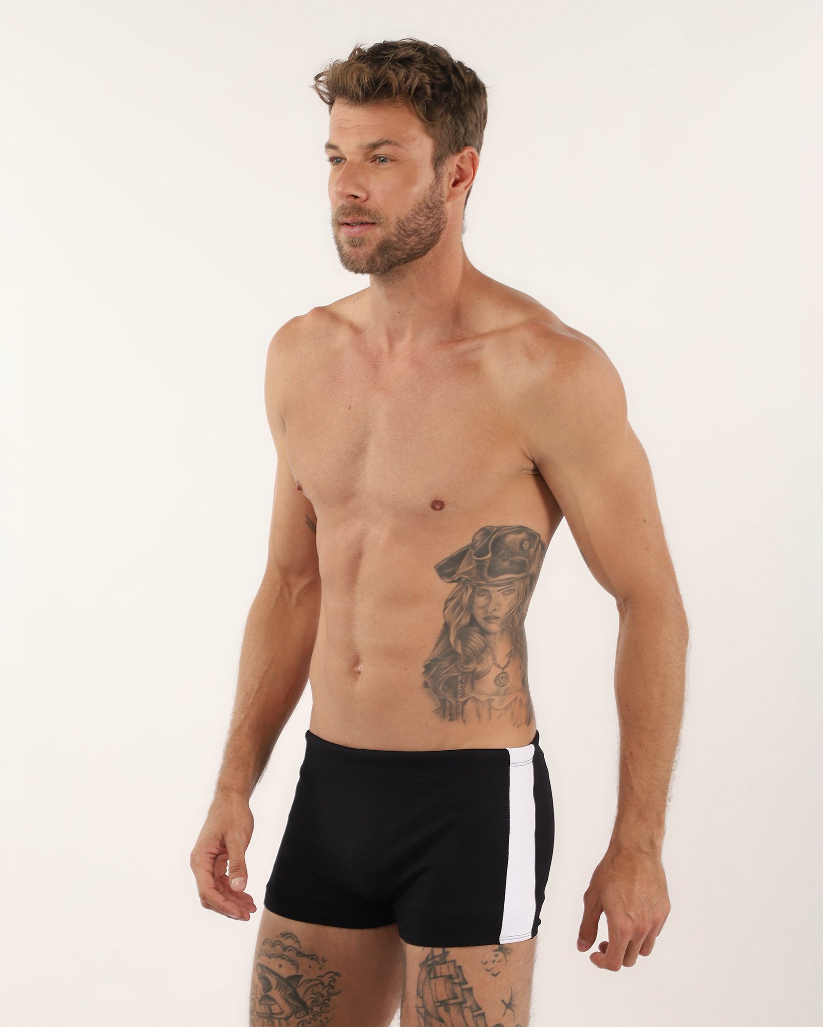 Sunga boxer texturizada com recorte lateral preta