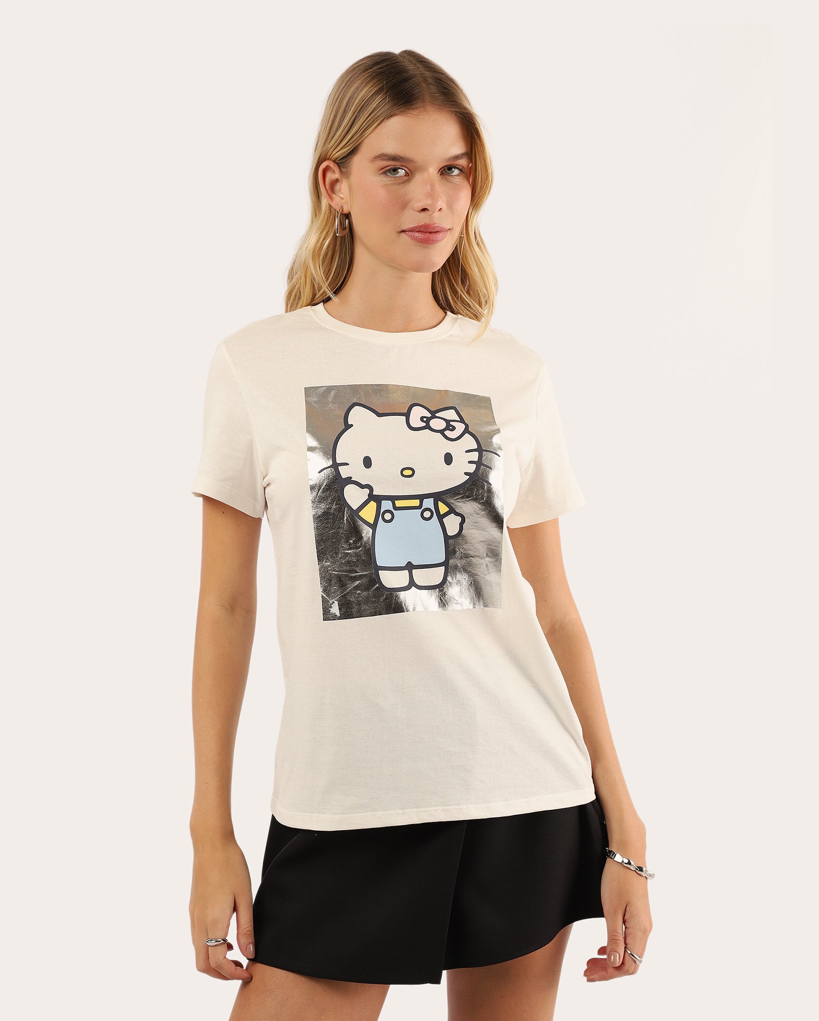 Camiseta feminina ampla Hello Kitty - off-white | Sanrio