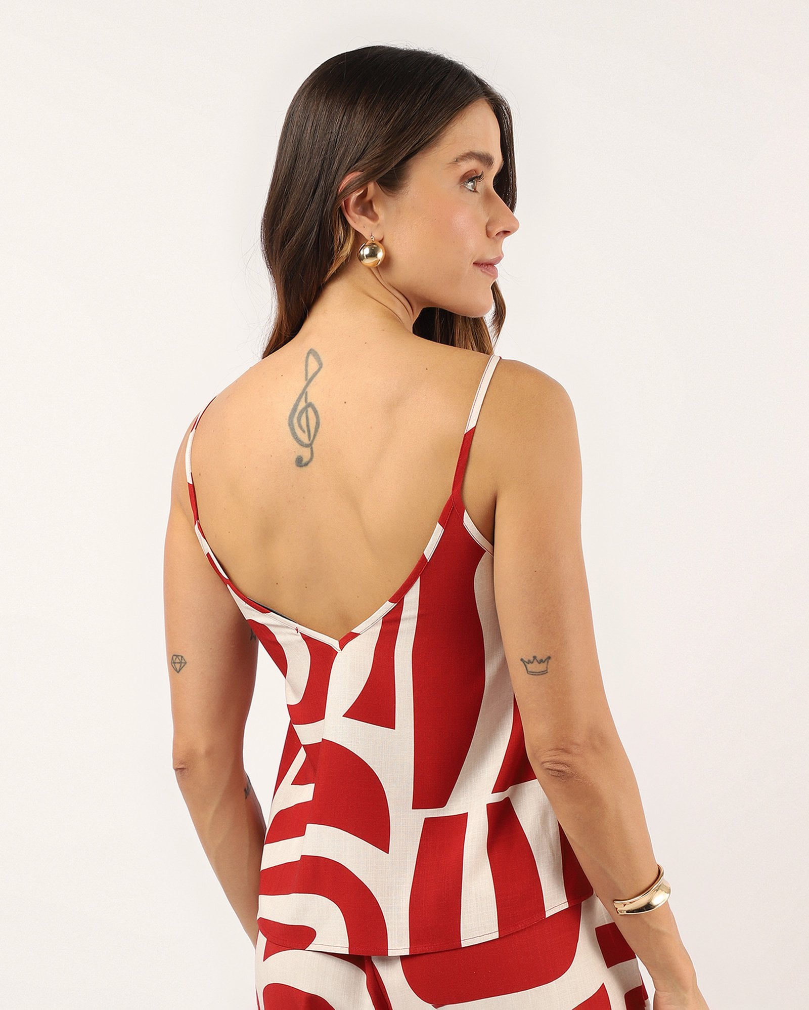 Regata feminina ampla com viscose abstrata - vermelha — foto 4