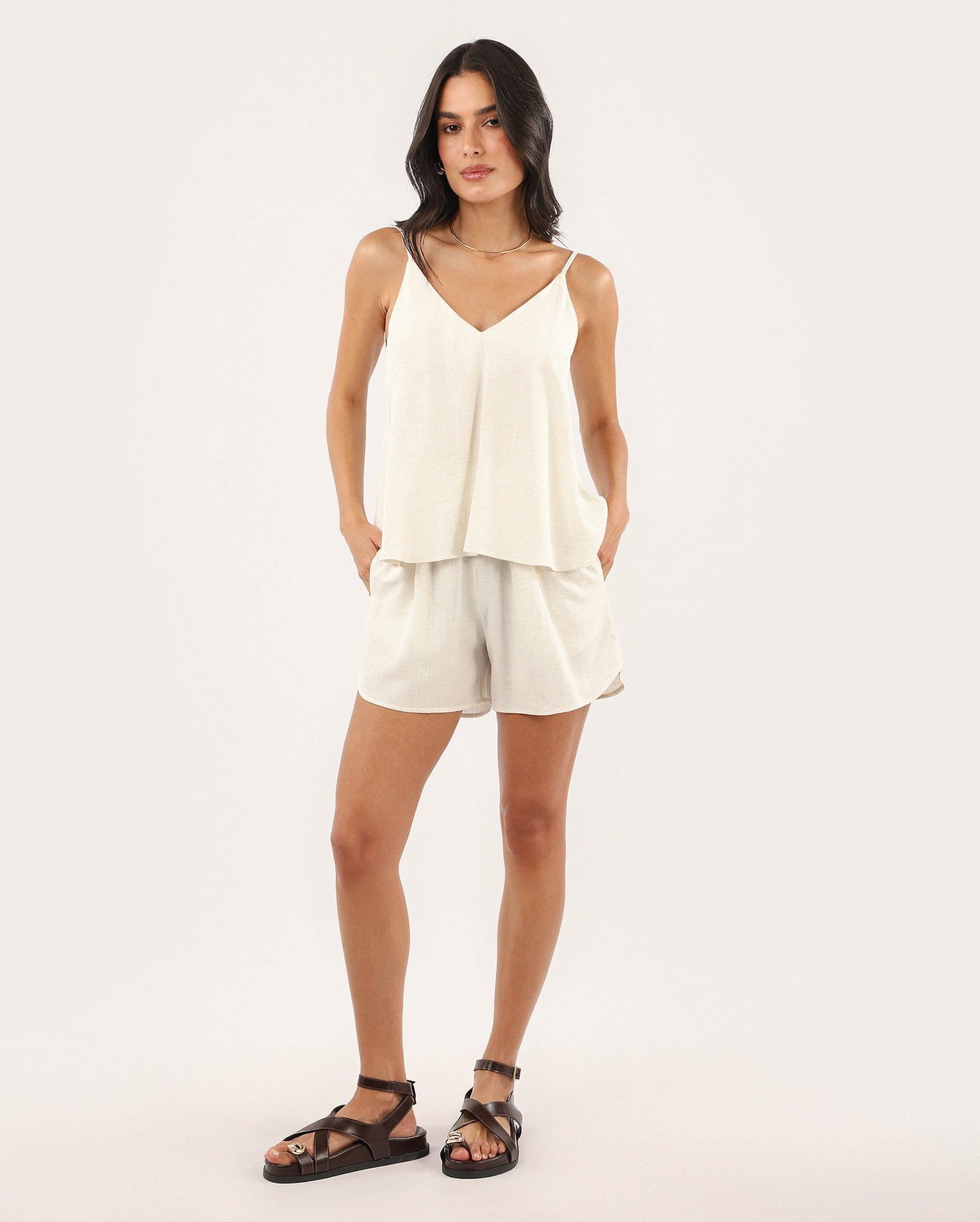 Short feminino em viscolinho com elástico - bege