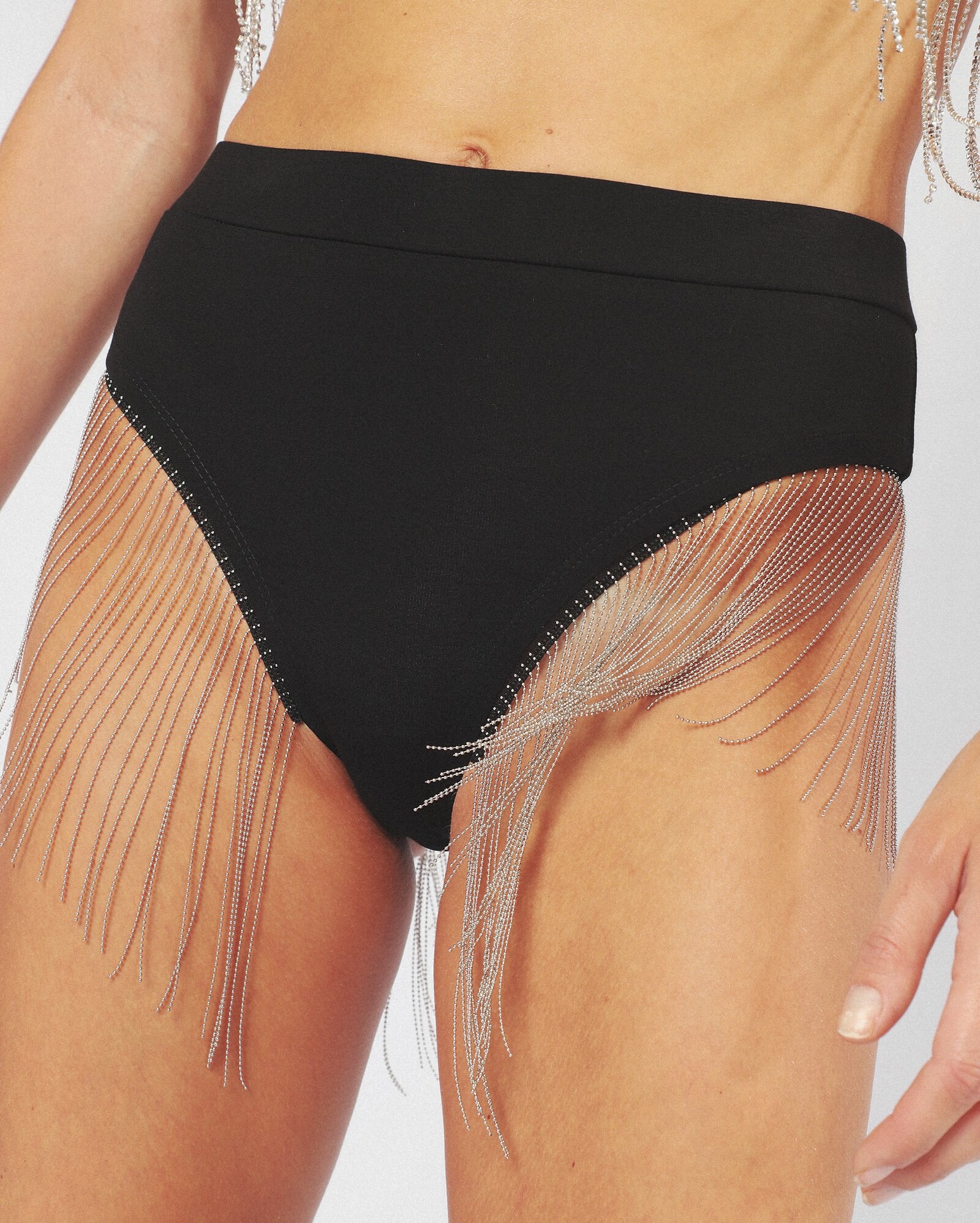 Calcinha hot pant com franja metalizada - preta — foto 3