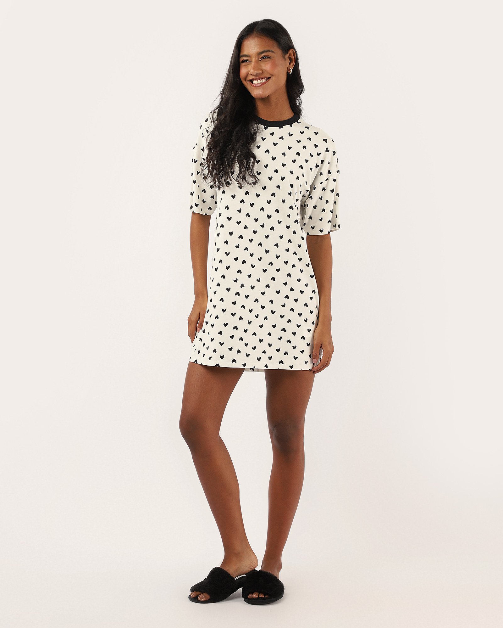 Camisola curta com viscose corações branca