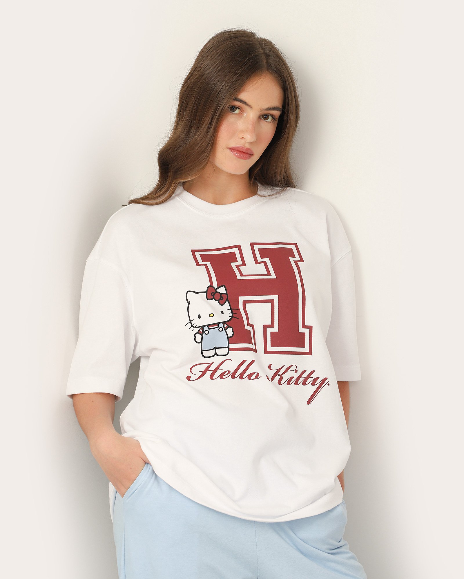 Camiseta feminina oversized Hello Kitty - branca | FANLAB