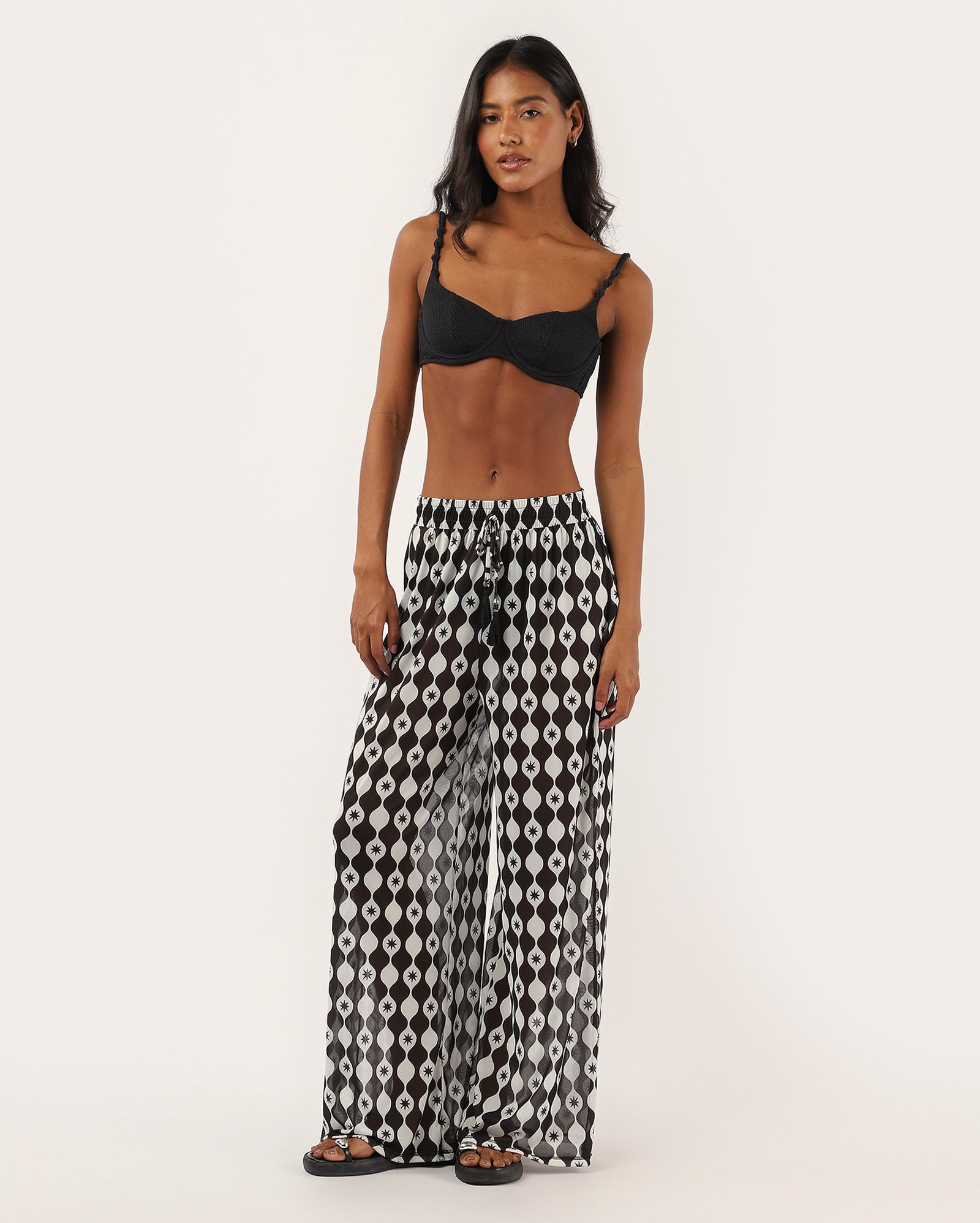 Saída de praia calça em tule estampada preta