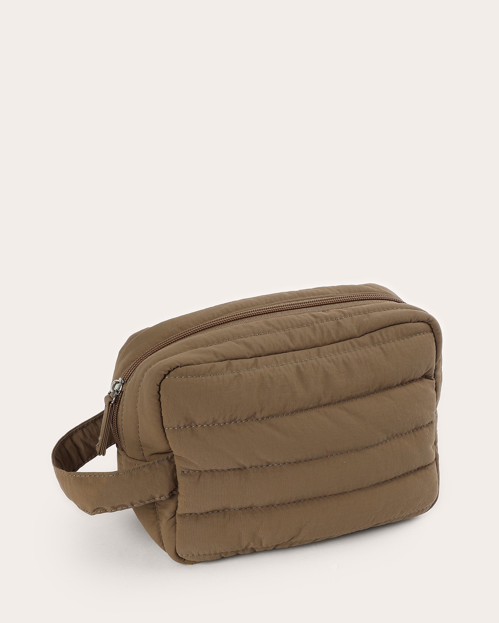 Necessaire com alça de mão com relevo - Marrom | Body Work