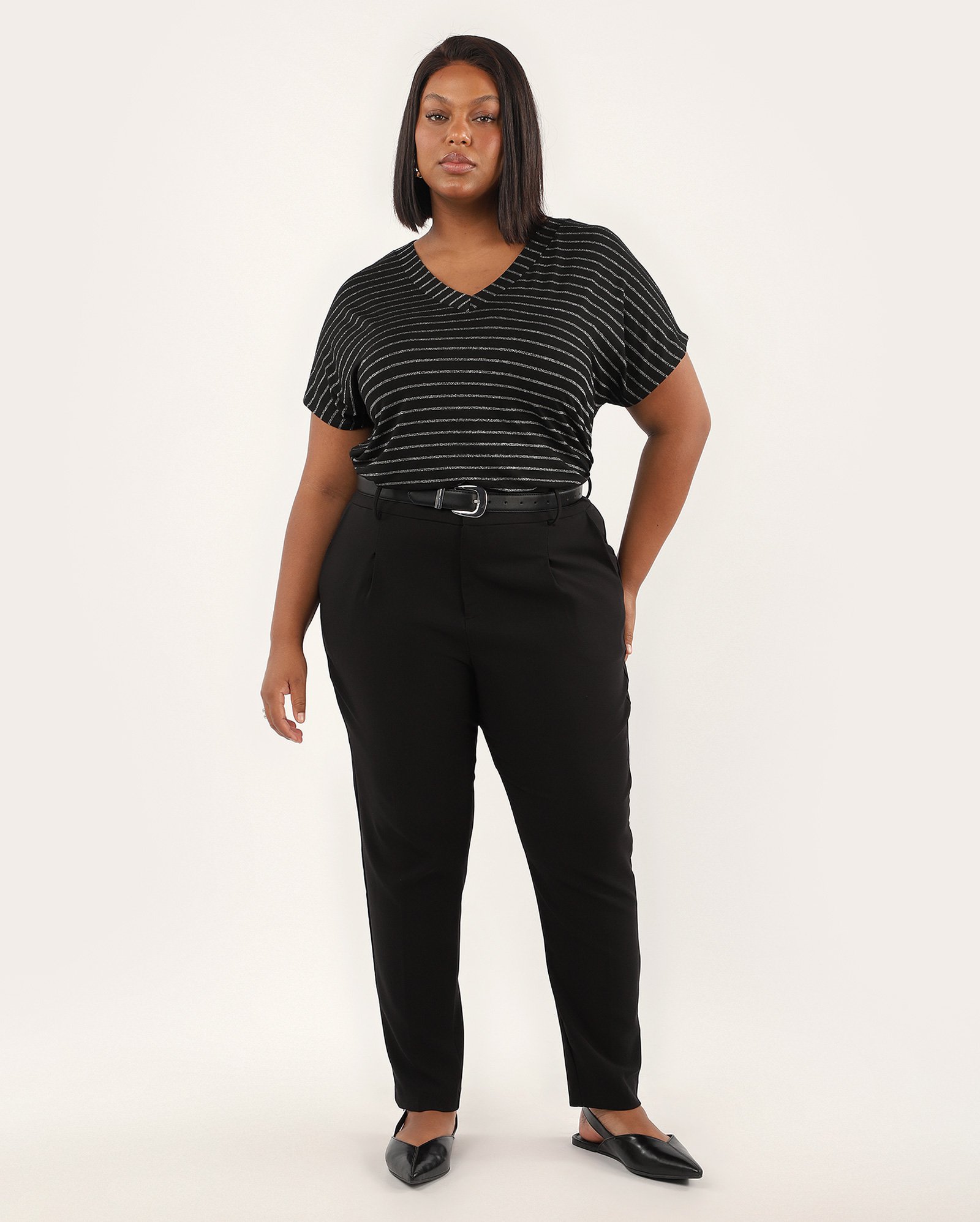 Blusa feminina plus size gola v listrada preta