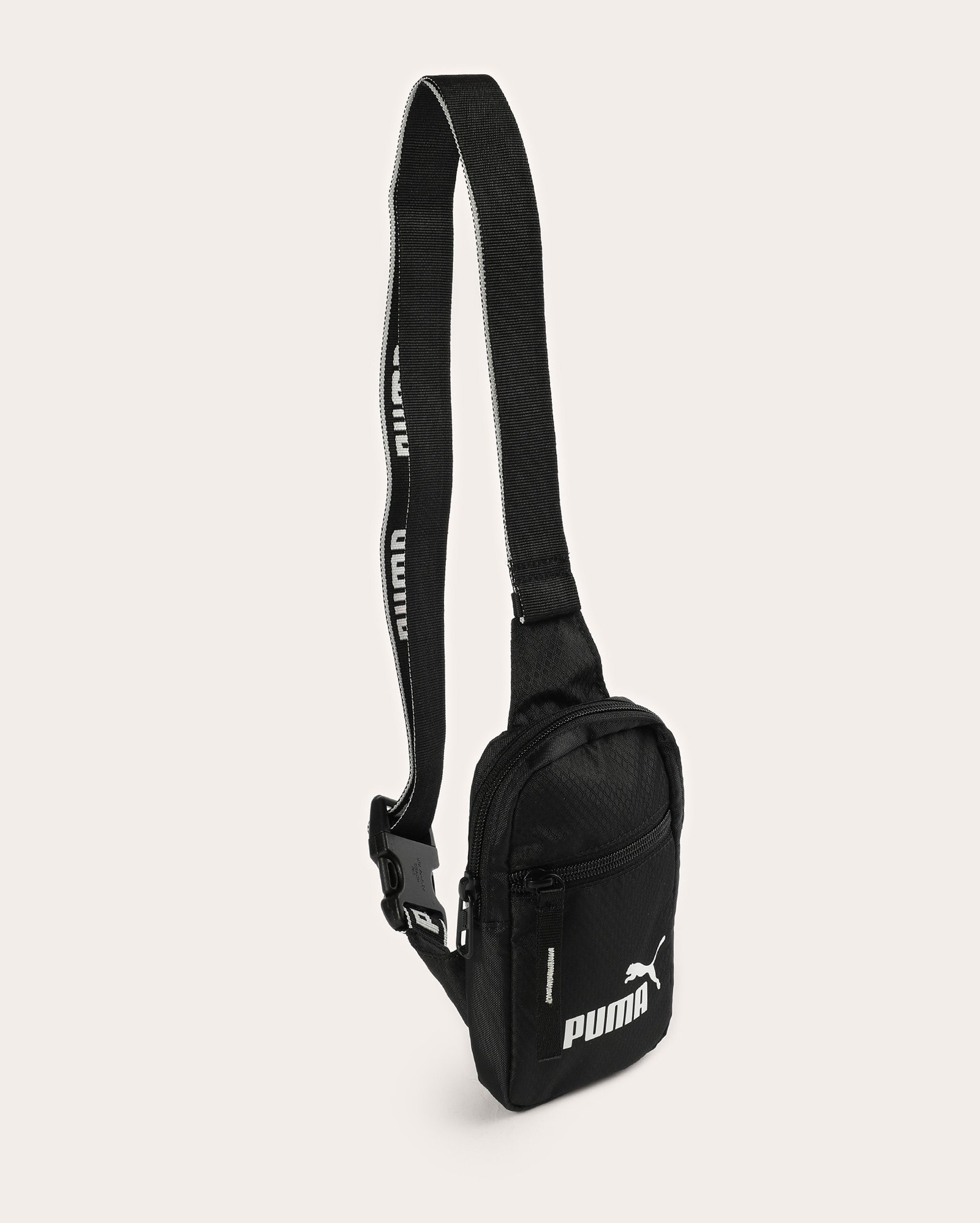Bolsa feminina transversal core base preta | Puma