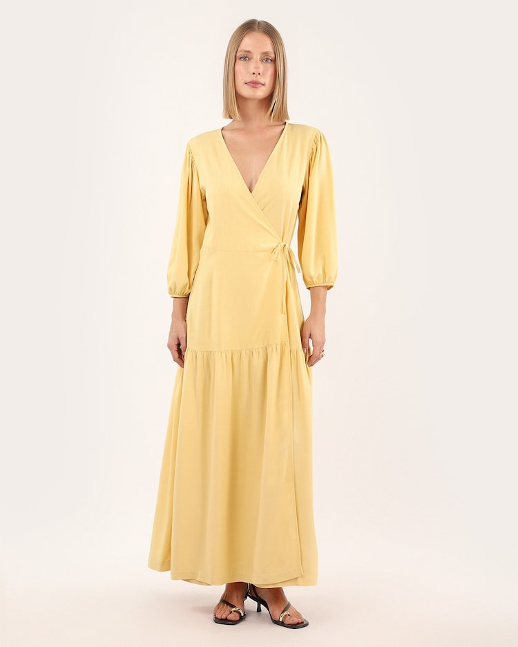 Riachuelo Vestido midi Andrea transpassado em viscose amarelo
