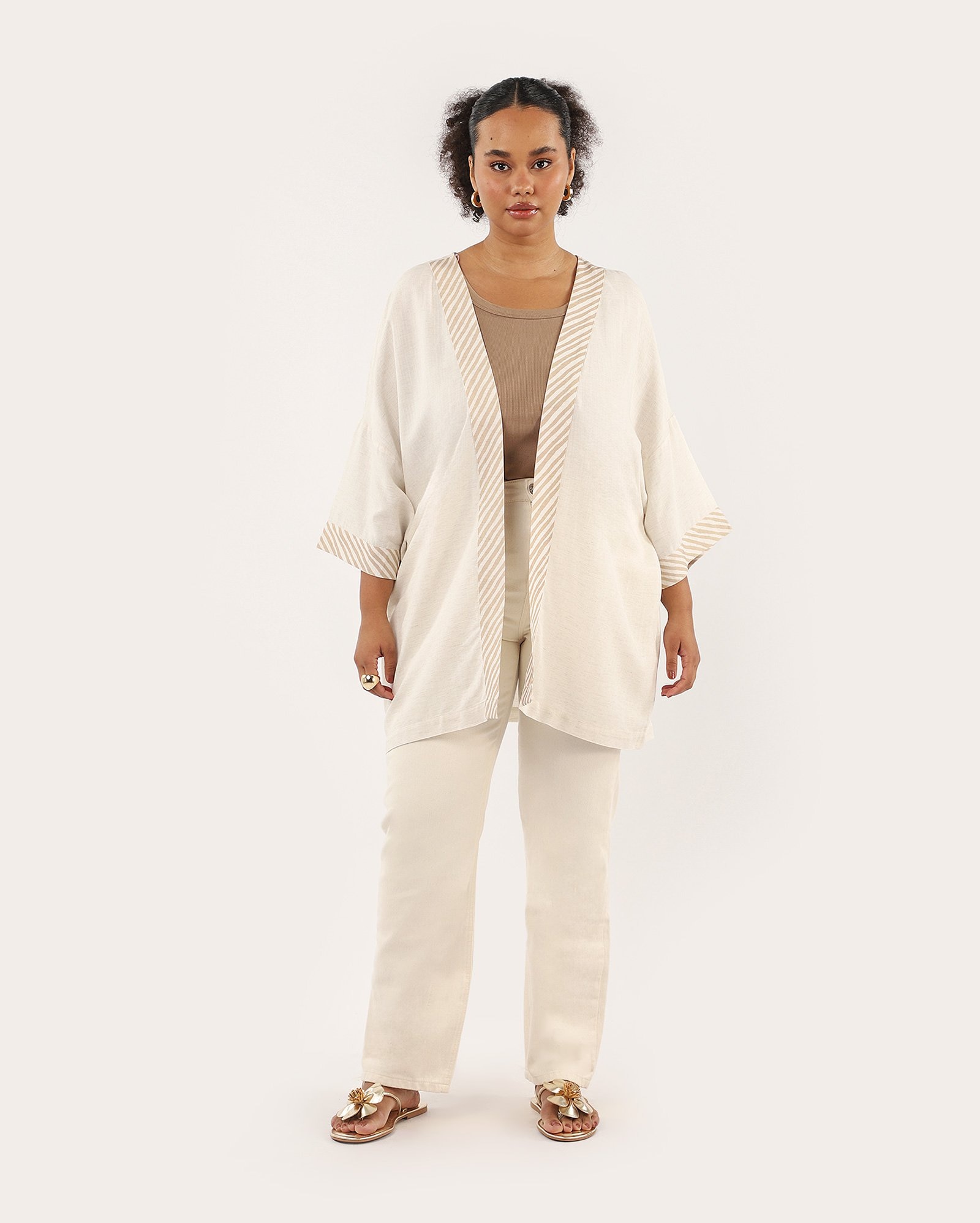 Kimono feminino plus size em viscolinho com listras - bege