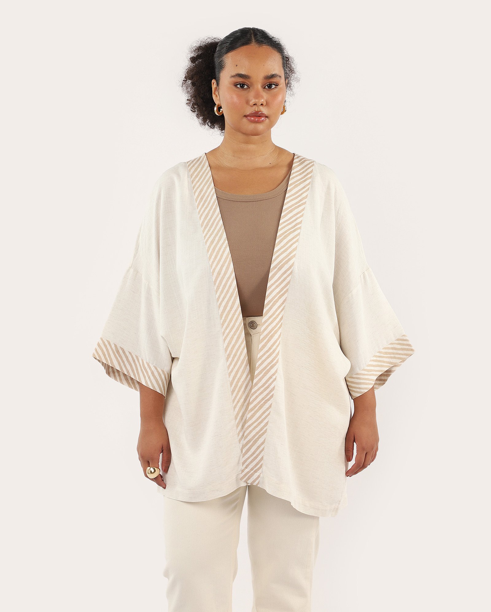 Kimono feminino plus size em viscolinho com listras - bege