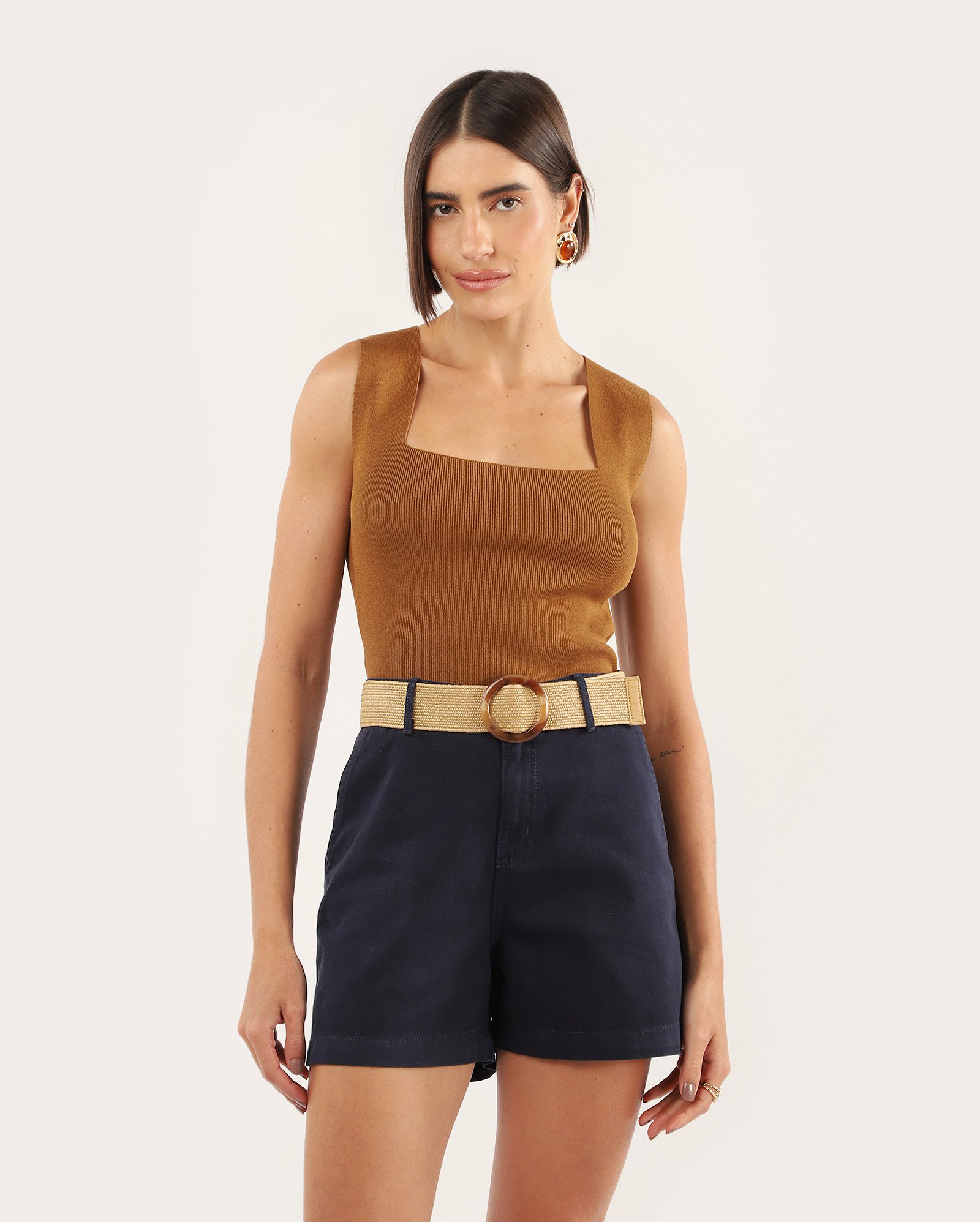 Short sarja feminino chino com cinto - Azul Escuro | Pool Jeans