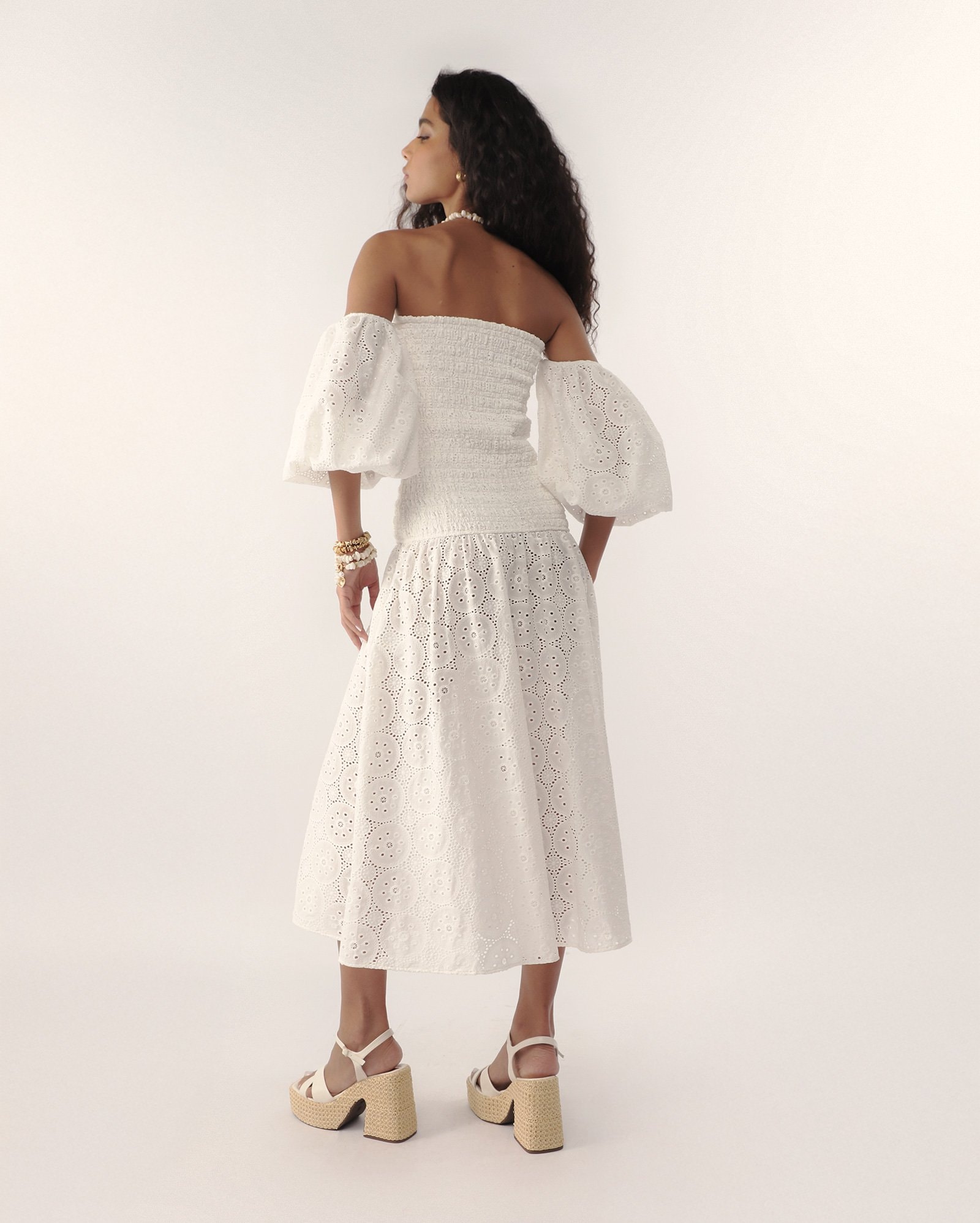 Vestido em laise Helô Rocha - branco — foto 4