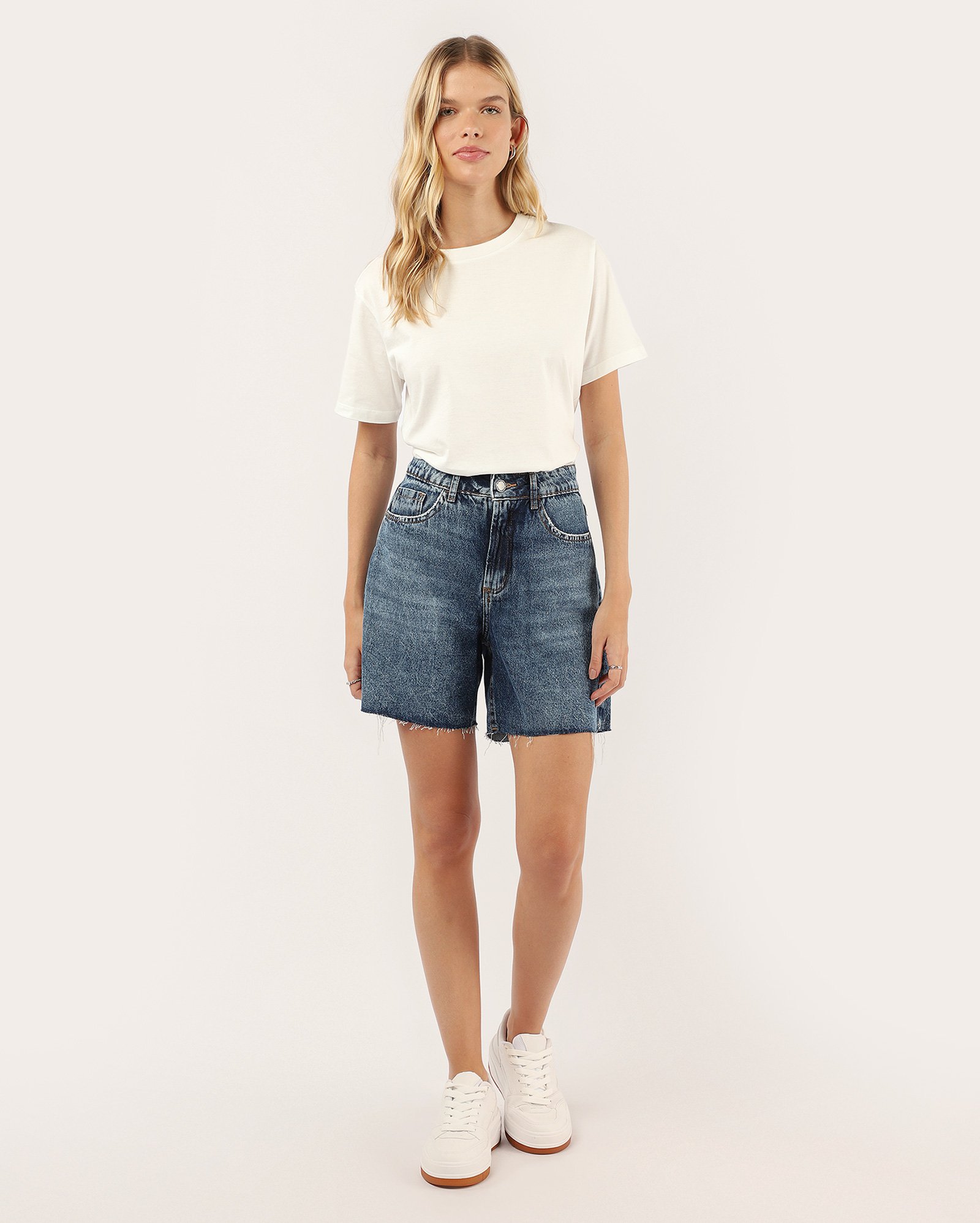 Camiseta feminina regular Ana manga curta - Branco