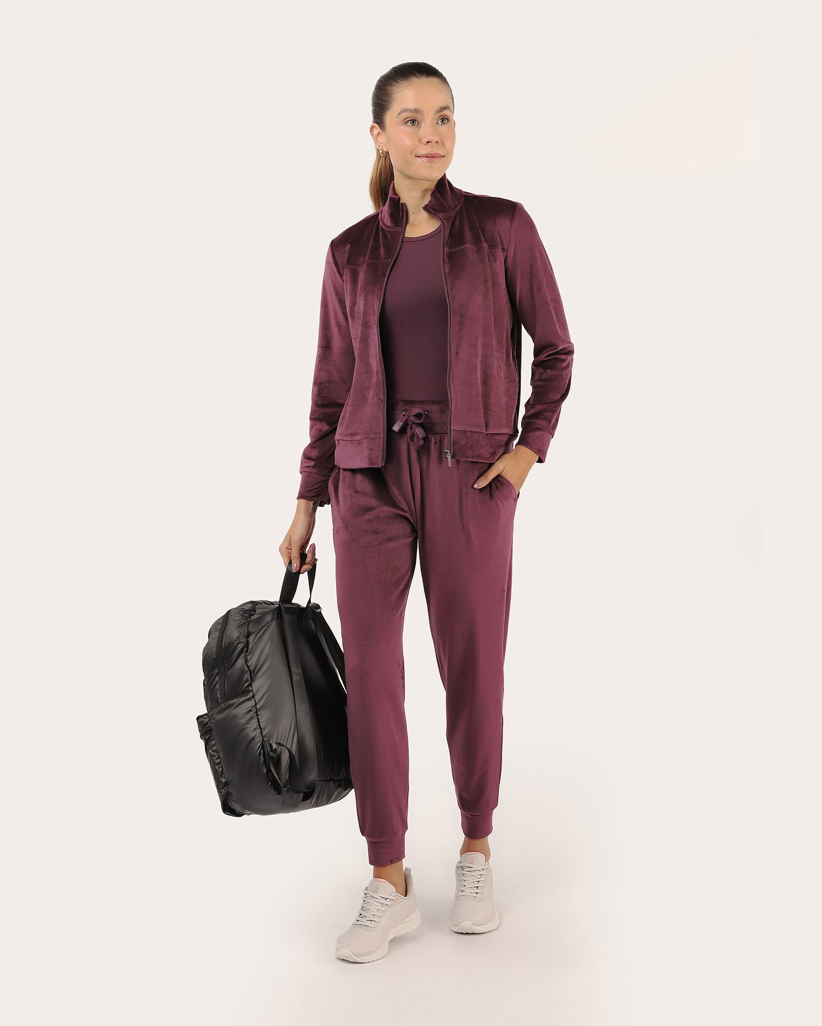 Calça esportiva feminina jogger em plush - Roxo | Body Work