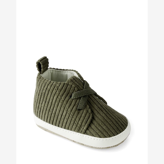 Sapato bebê cano médio com veludo cotelê verde | Carter's