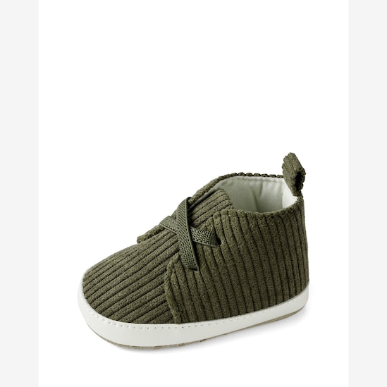 Sapato bebê cano médio com veludo cotelê verde | Carter's