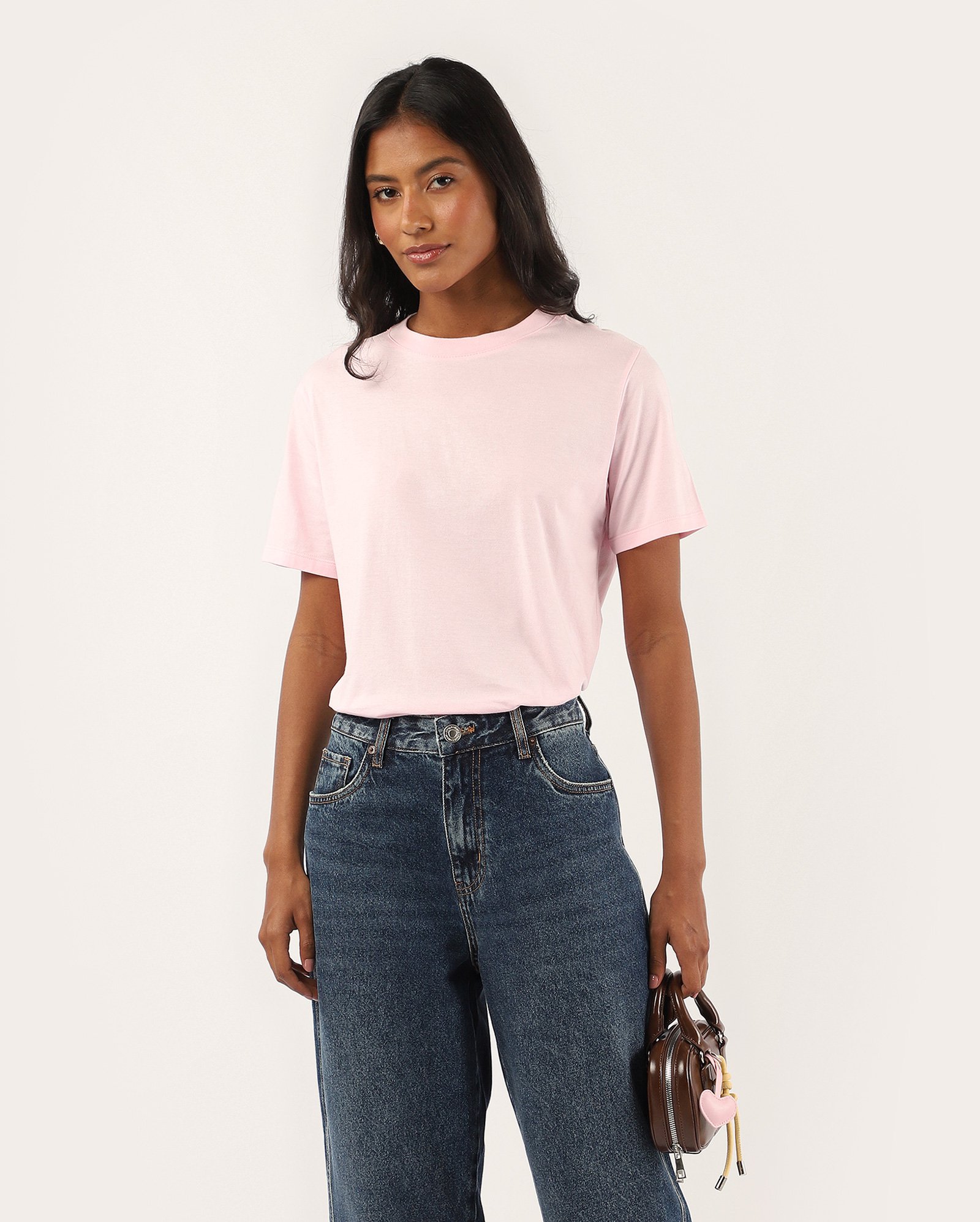Camiseta feminina regular Ana manga curta - Rosa Pastel