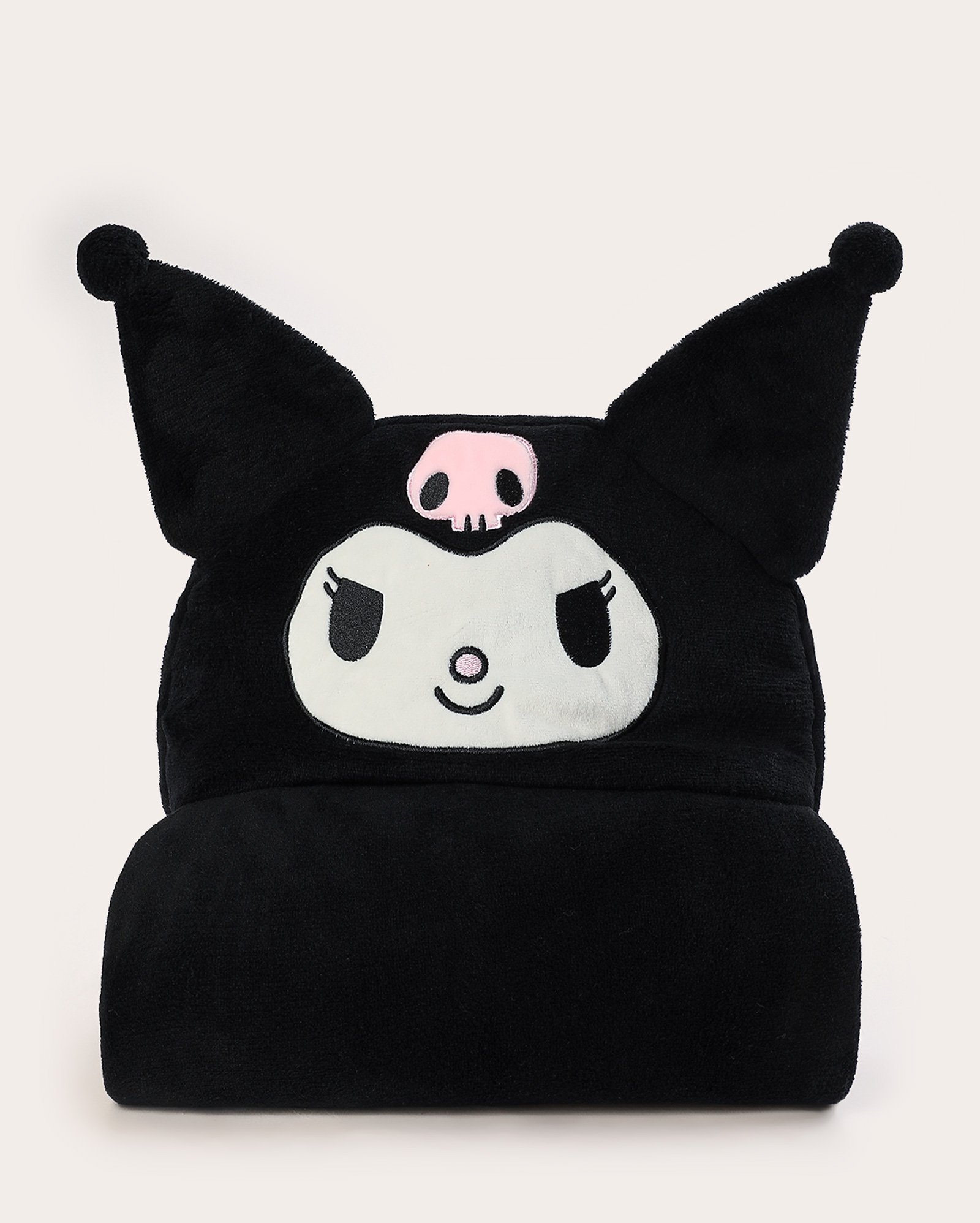 Manta infantil com capuz Kuromi - preta | Casa Riachuelo