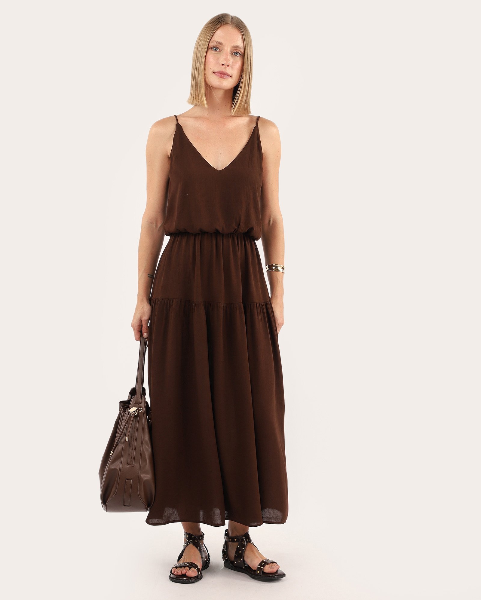Vestido midi evasê Sophi em viscose - Marrom Escuro