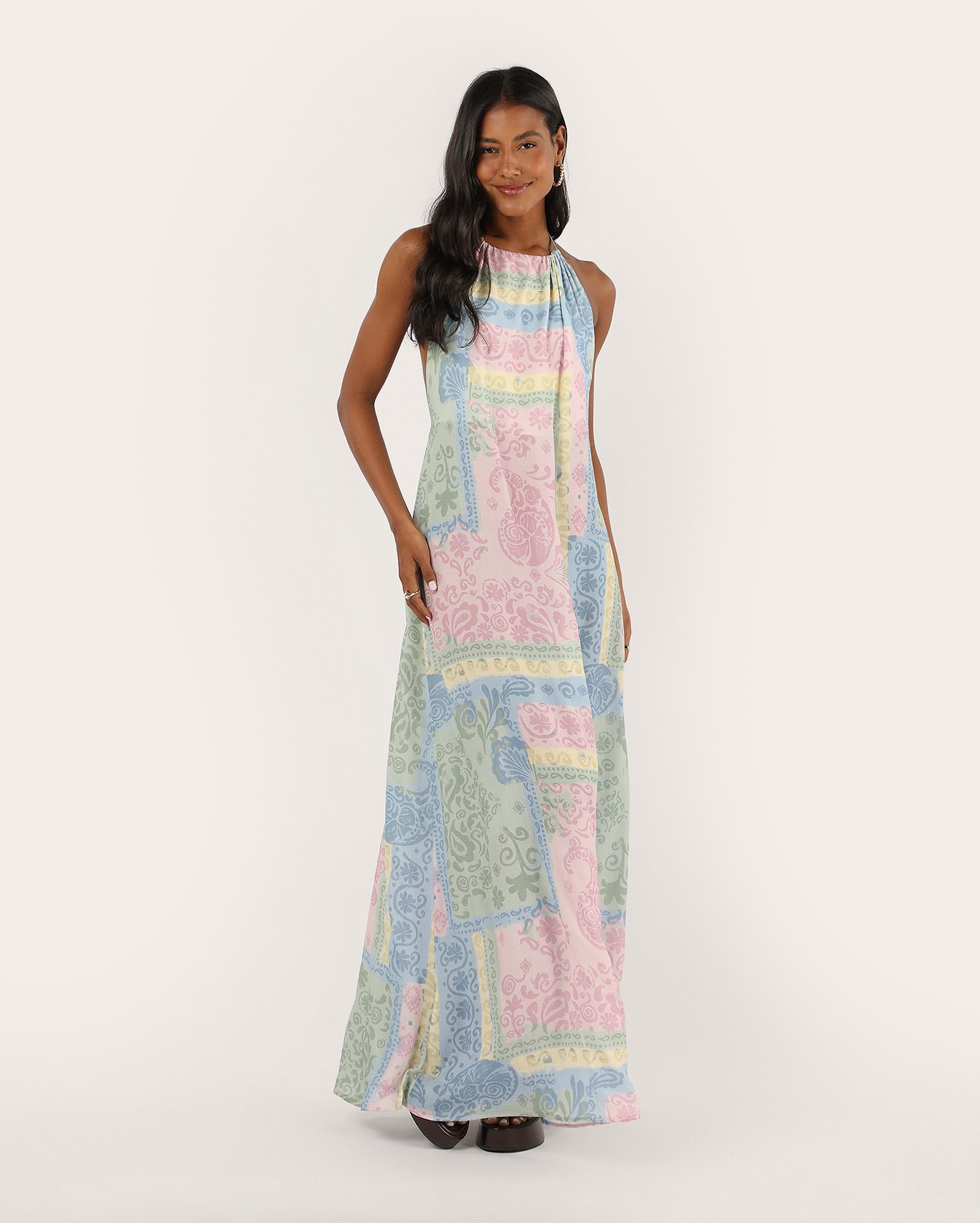 Vestido longo frente única estampado - multicor
