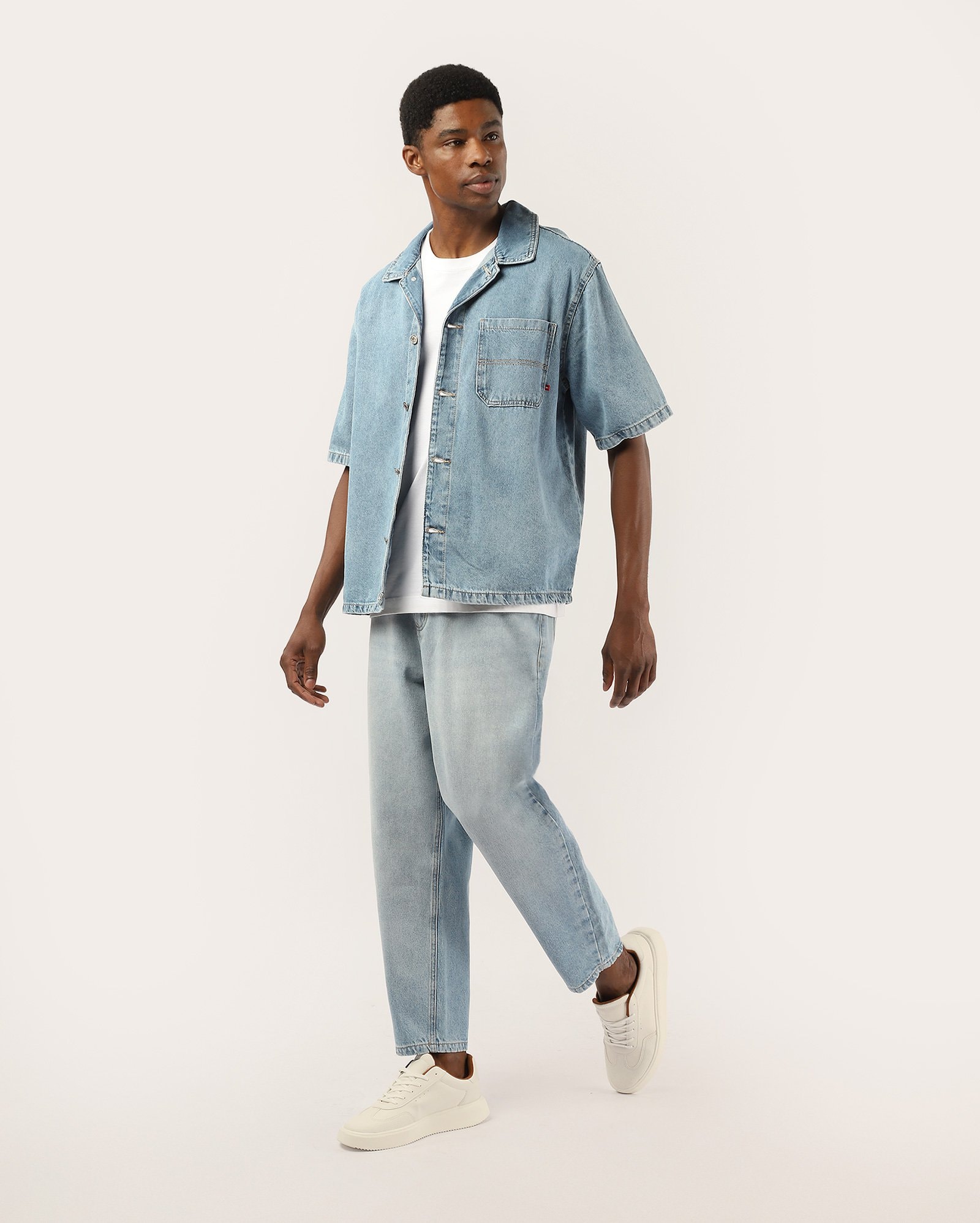 Calça jeans masculina balloon estonada - denim claro | Pool Jeans