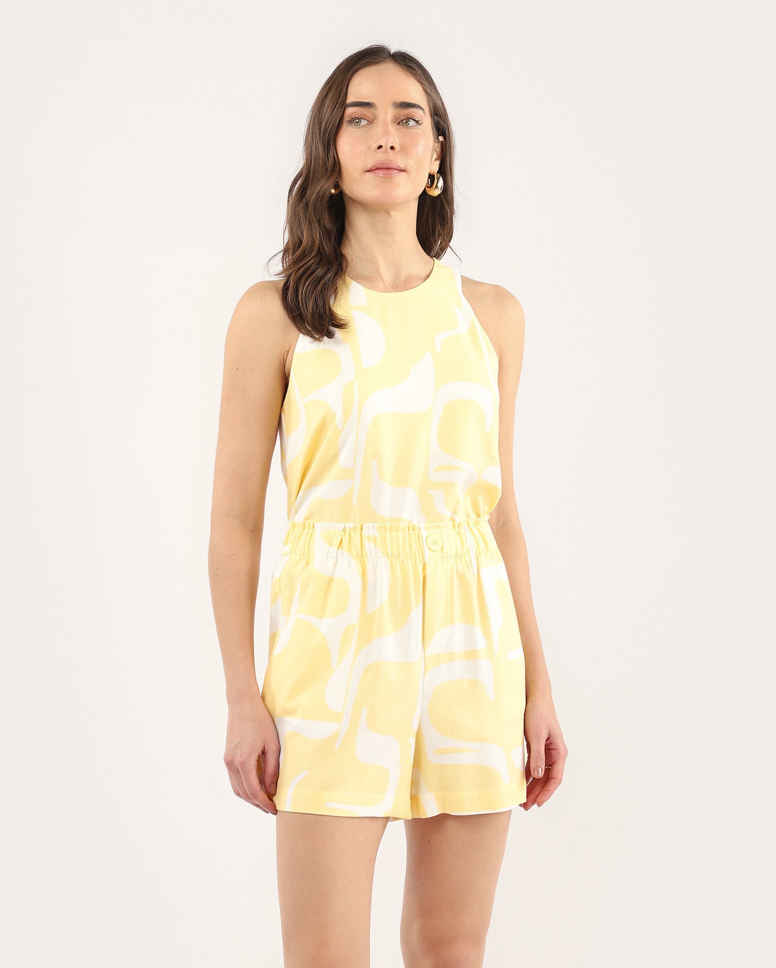 Short feminino com elástico em viscolinho - amarelo