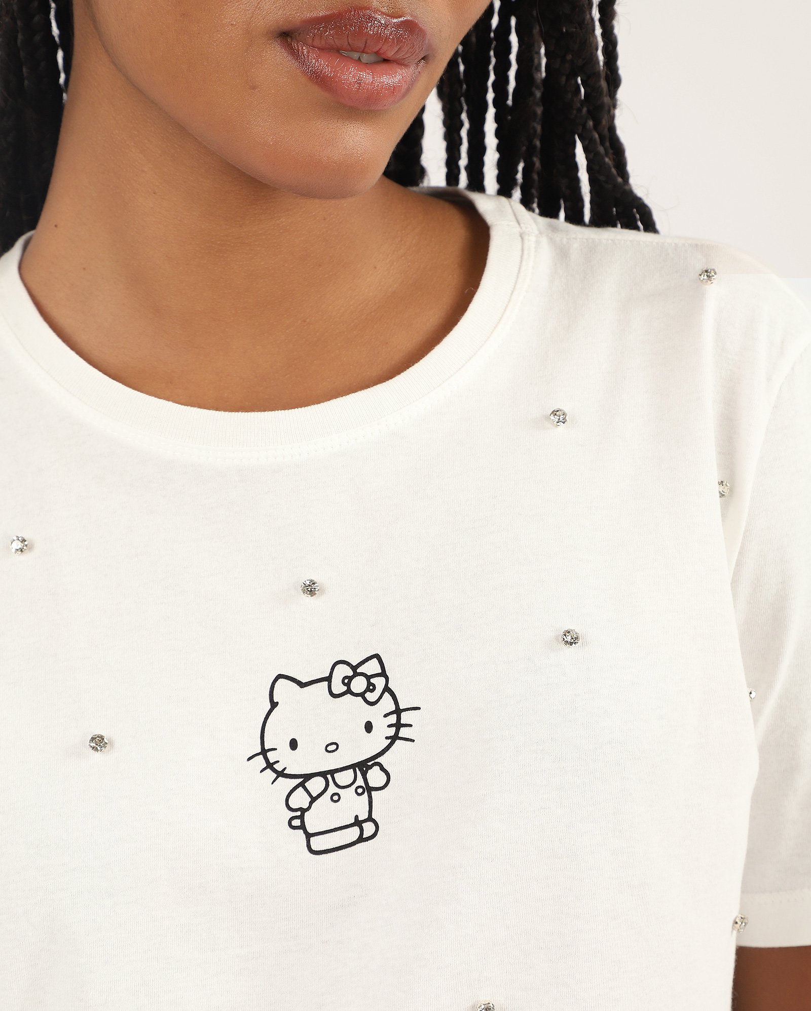 Camiseta feminina regular Hello Kitty com pedraria - branca | Sanrio — foto 2