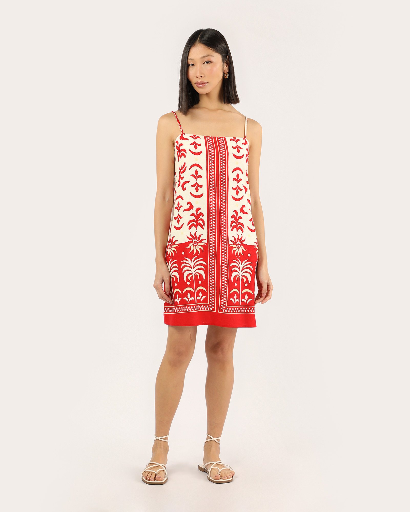 Vestido curto reto em viscolinho estampado - Vermelho