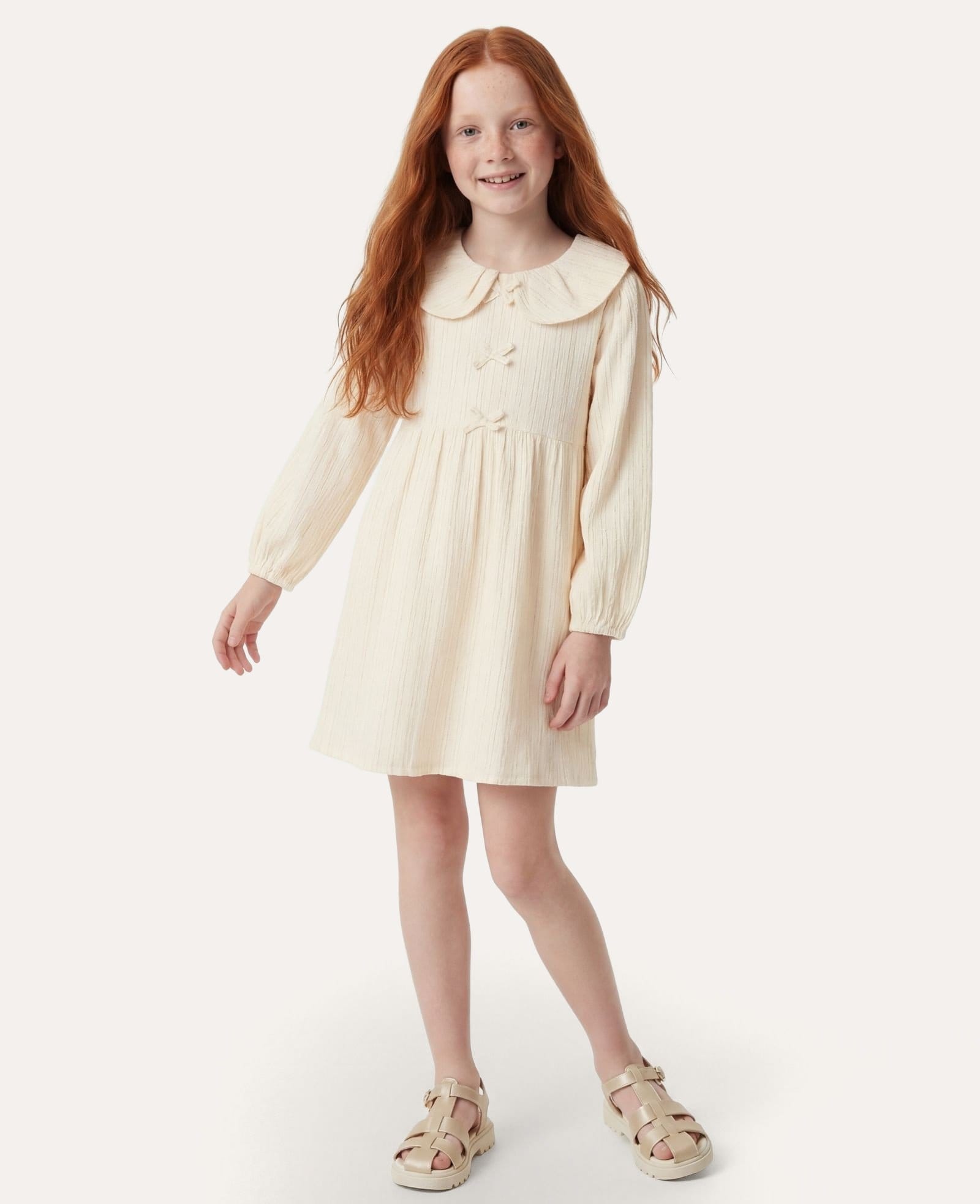 Vestido infantil com gola boneca e laços 1-6A – bege
