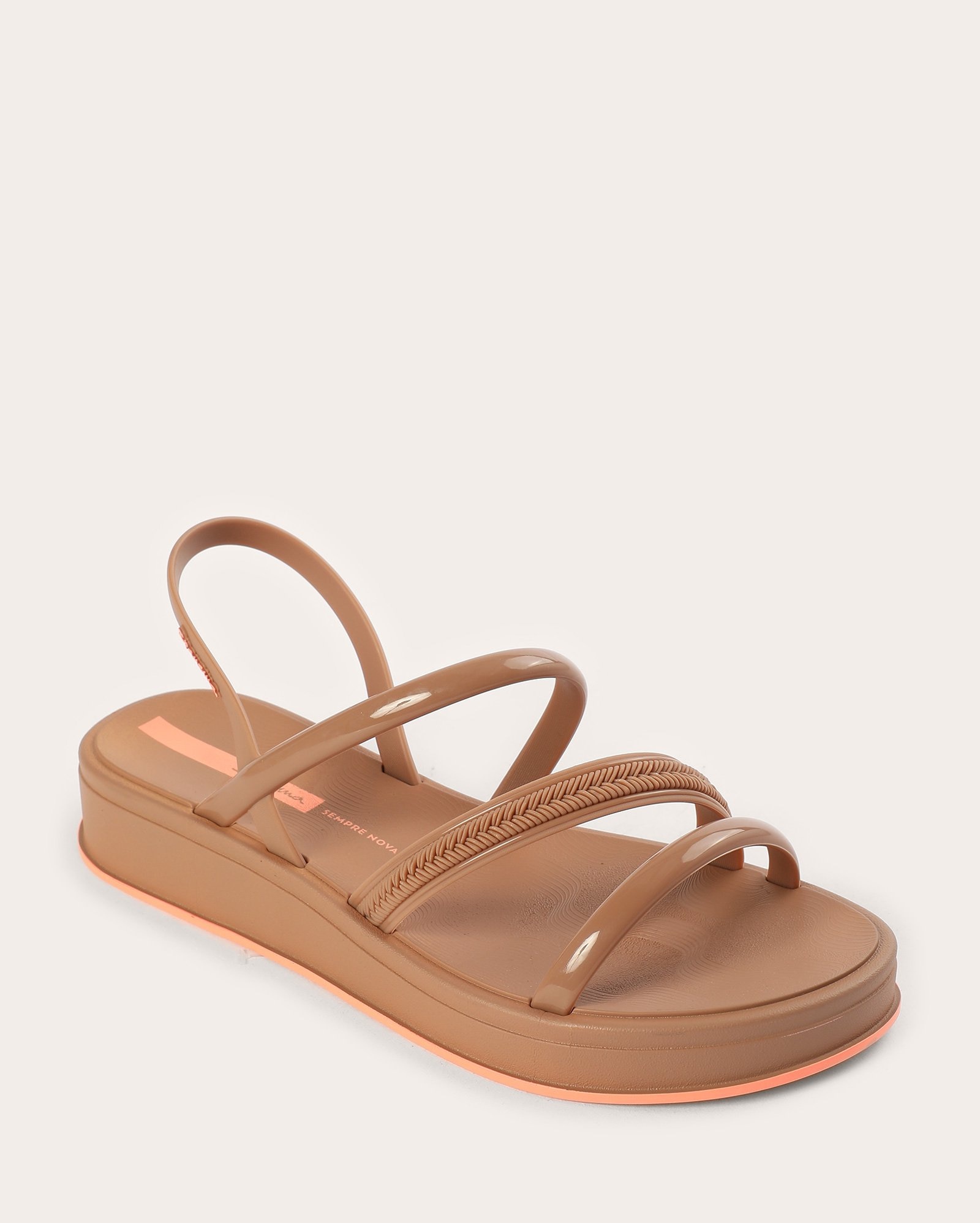 Sandália feminina flatform Ipanema glow up marrom | Grendene