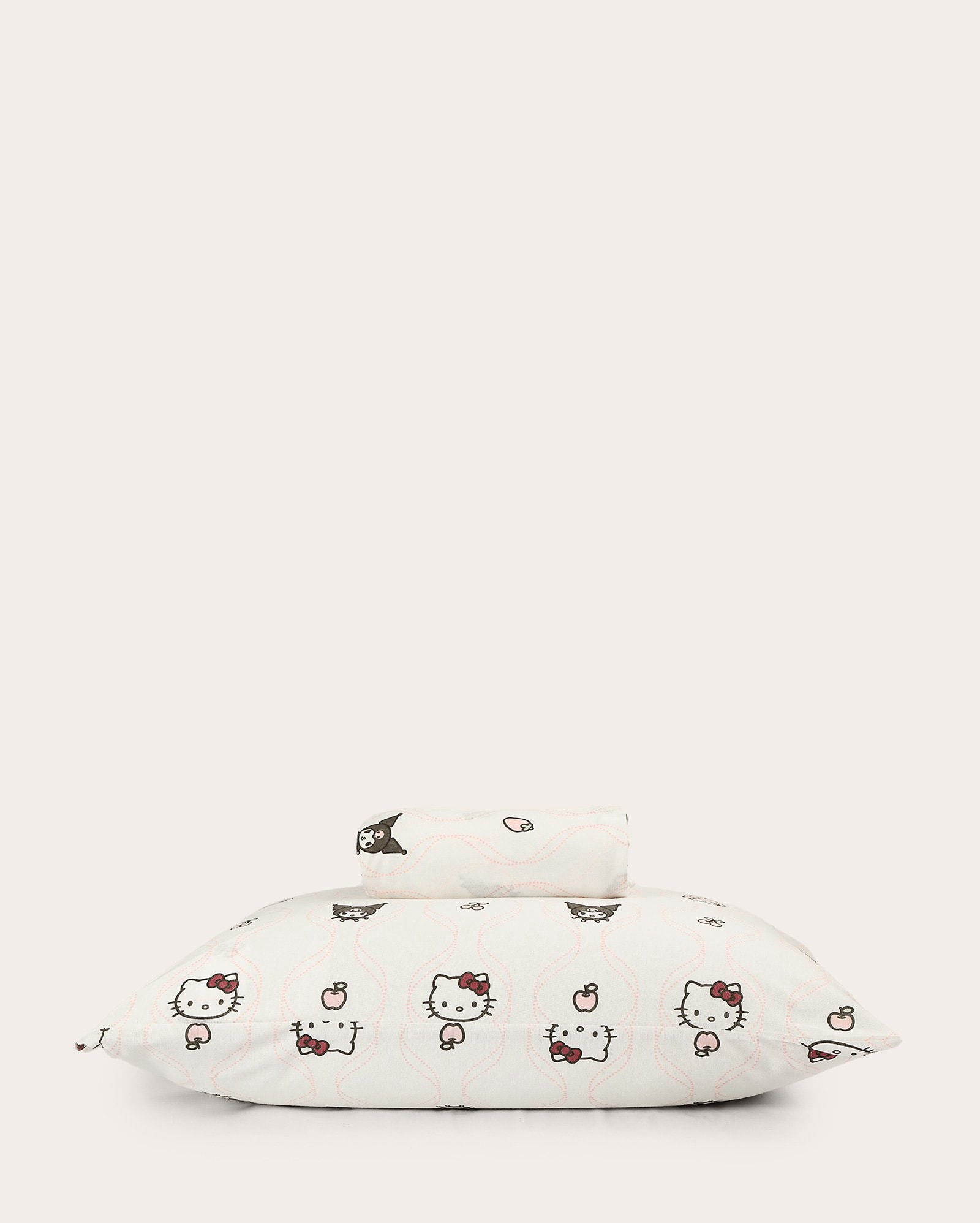 Jogo de cama malha Hello Kitty e amigas | Casa Riachuelo