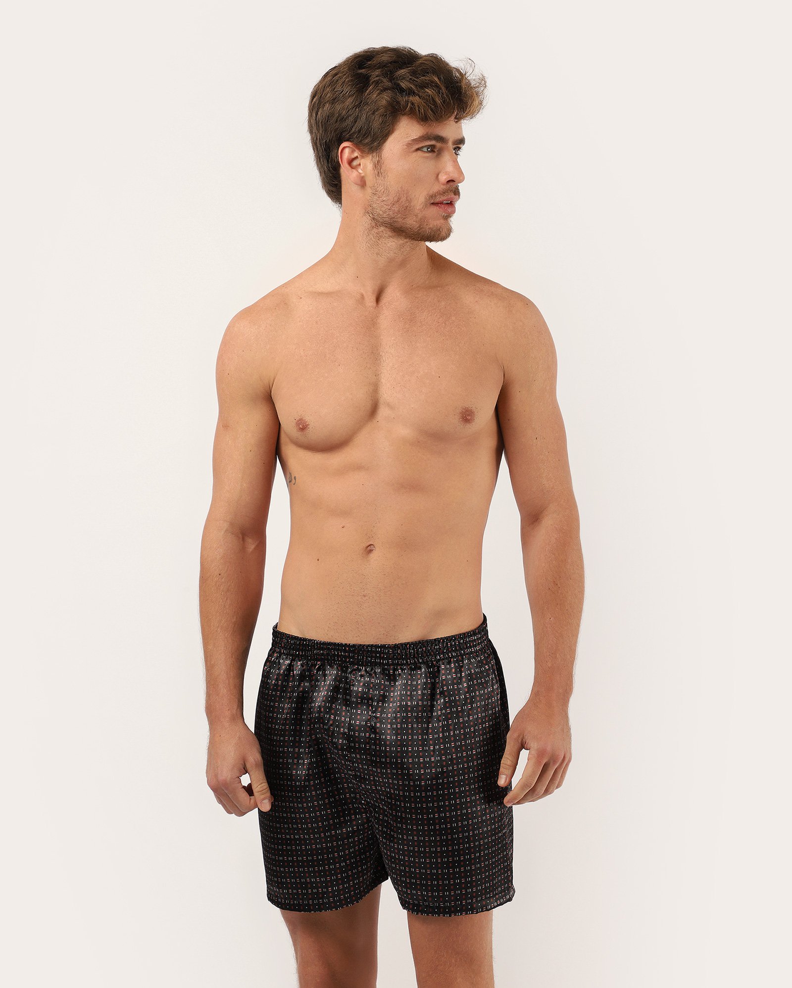Cueca samba canção em cetim estampada - preta