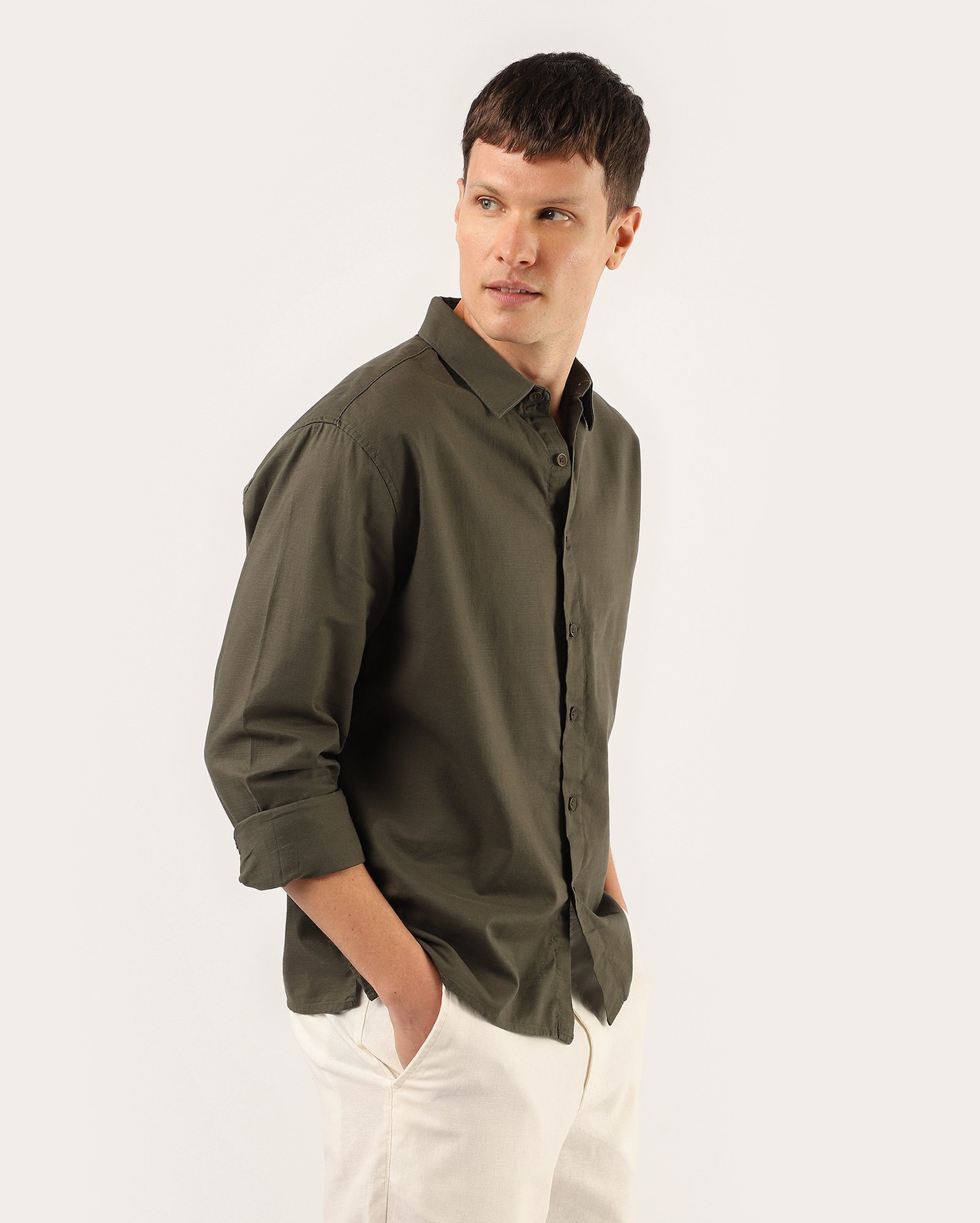Camisa masculina boxy com linho - Verde Escuro