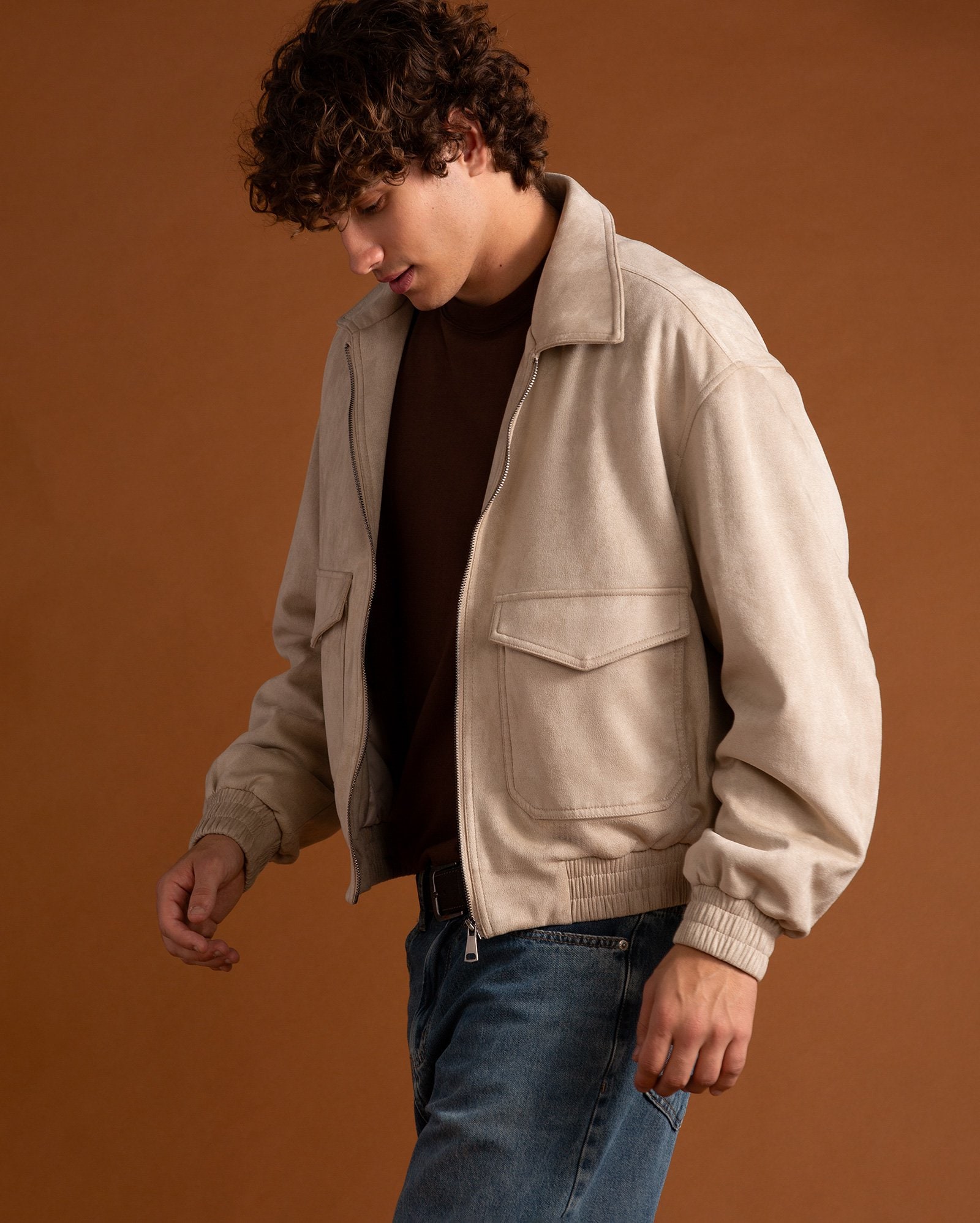 Jaqueta masculina bomber em suede - bege