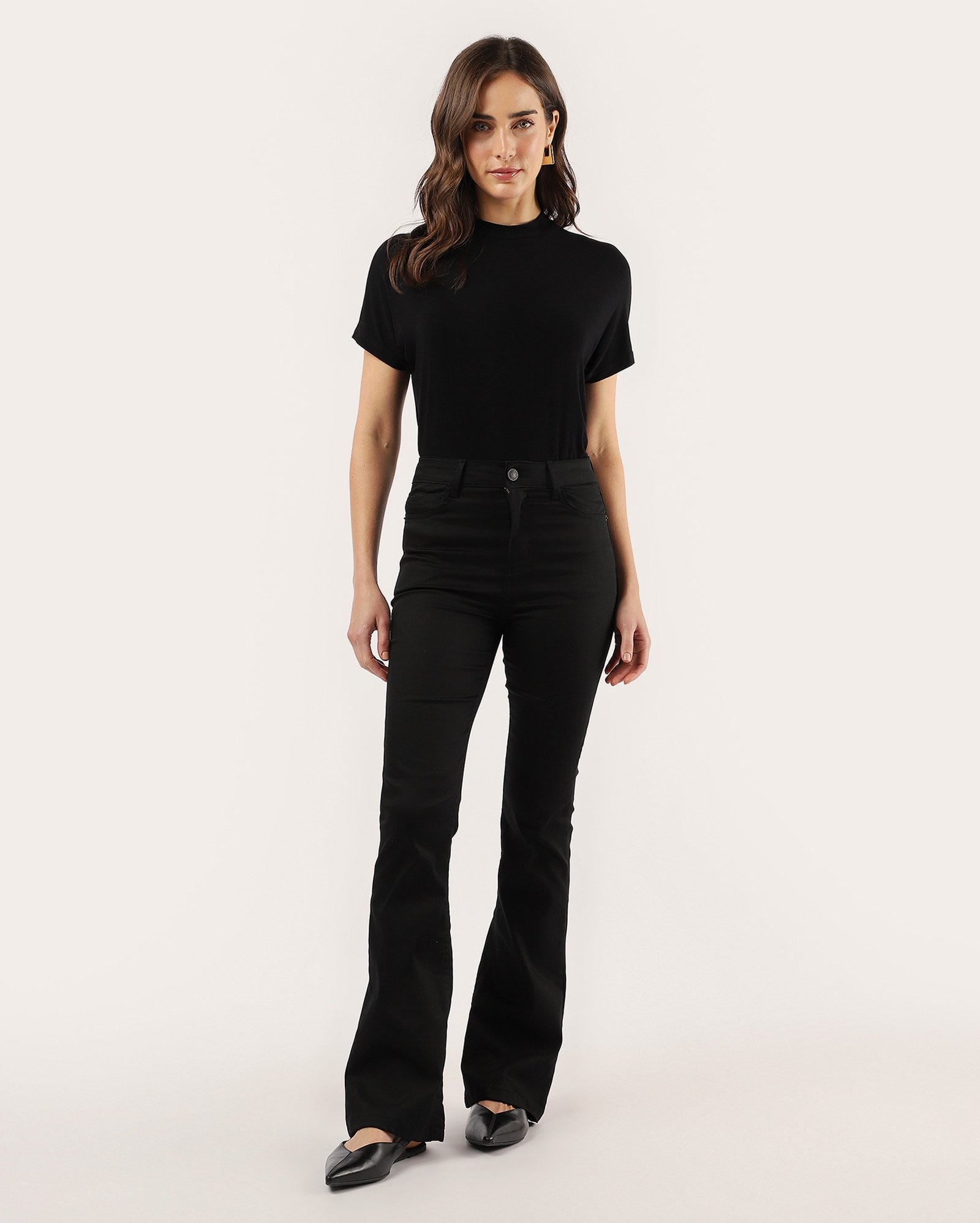 Calça sarja feminina bootcut - preta | Pool Jeans