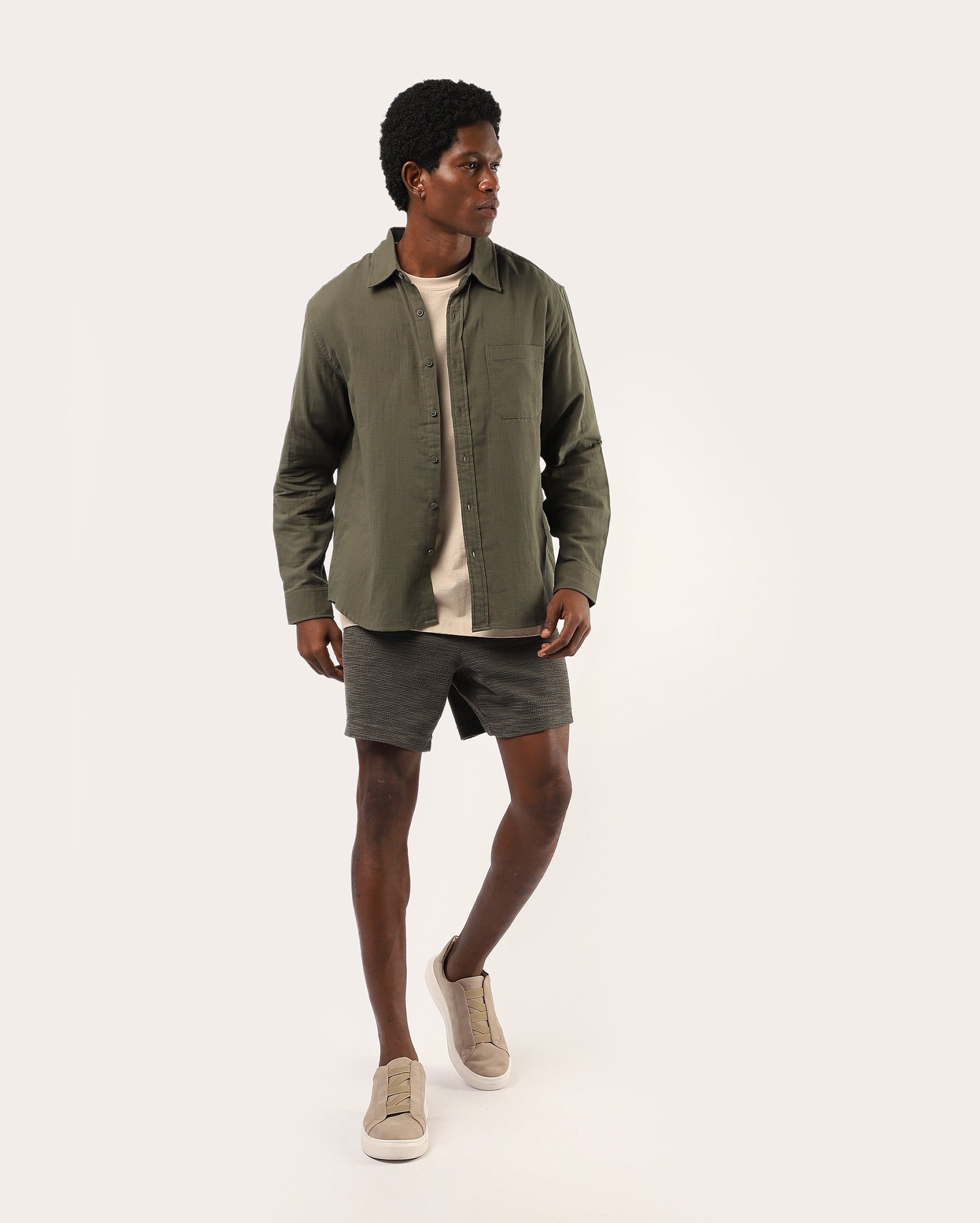 Bermuda masculina reta texturizada mescla - Verde Mescla