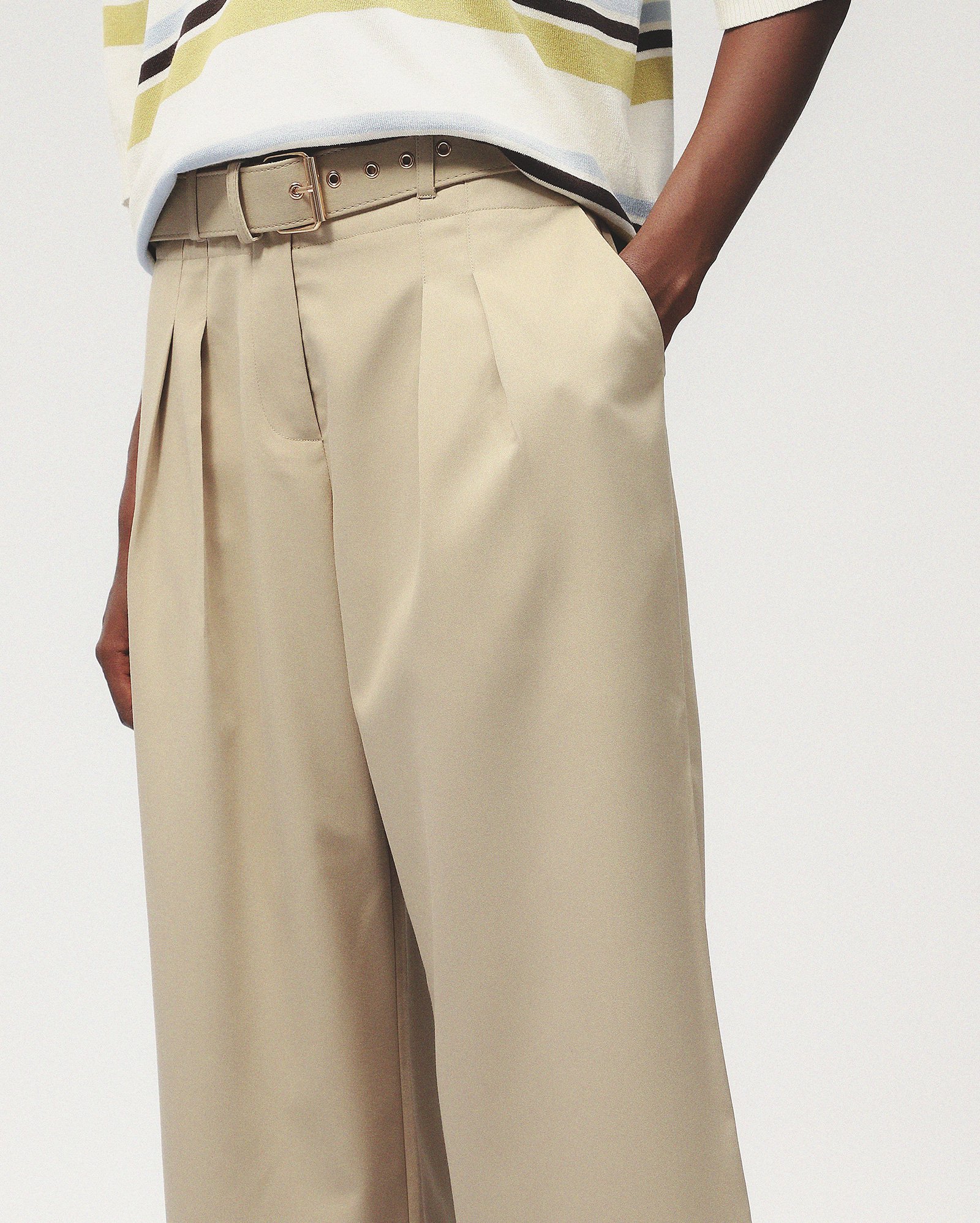 Calça feminina pantalona com cinto - Bege — foto 3